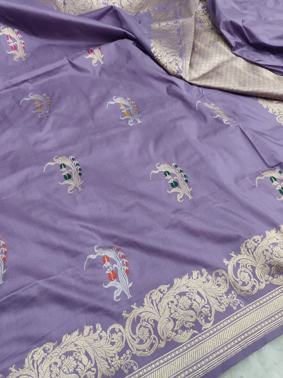 Pure Katan Silk Kadhwa Buta Handloom Banarasi Saree – Lavender | Sona Rupa Zari with Tilfi Minakari