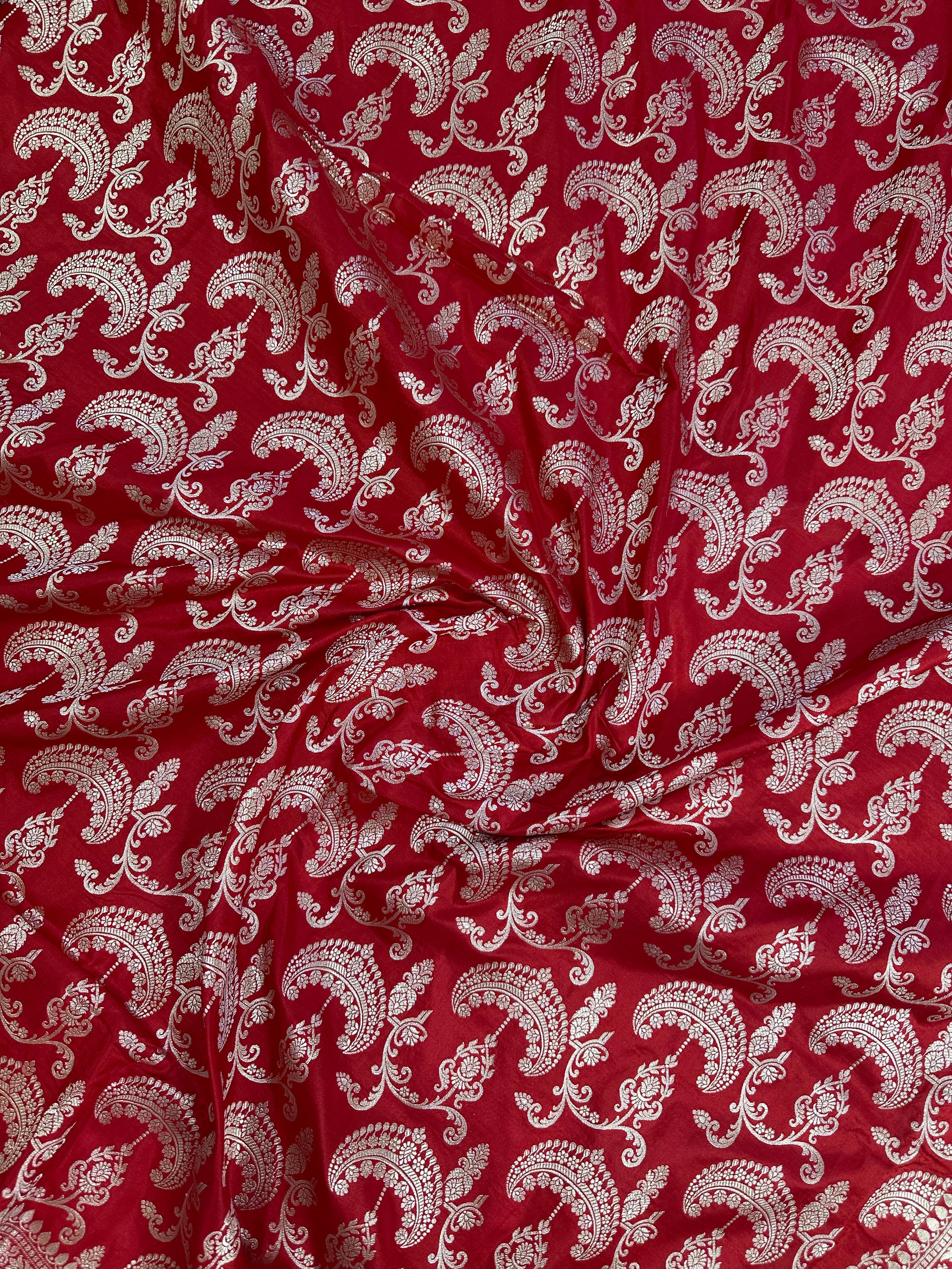 Pure Katan Silk Jaalwork Banarasi Saree with Sona Rupa Zari – Handloom Heritage in Gold & Silver Weave