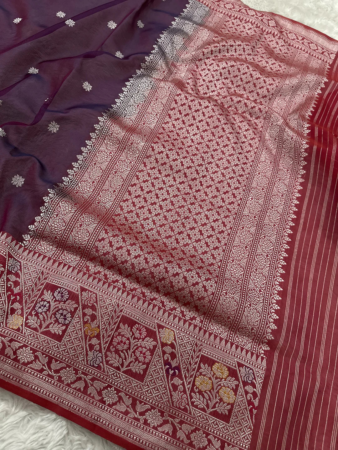 Jamuni Pure Kora Silk Kadhwa Buti Handloom Banarasi Saree Ektara weave