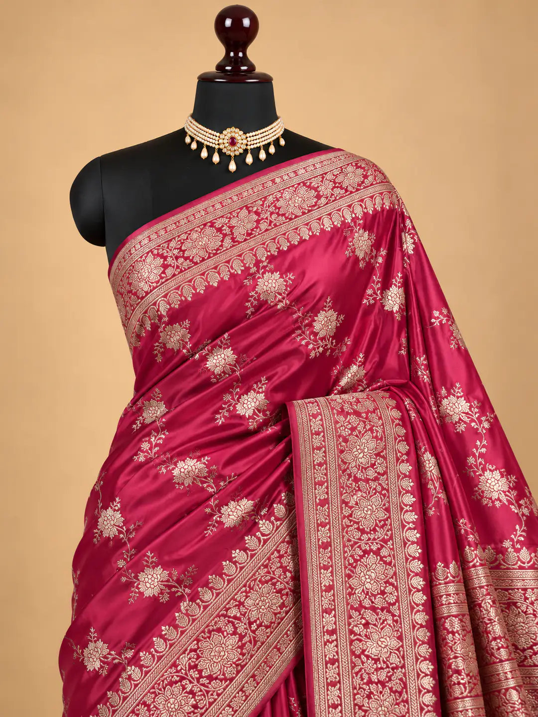 Gajari-shade Mashru silk Banarasi saree with floral jaal, broad floral border and paisley pallu - Katan Banaras
