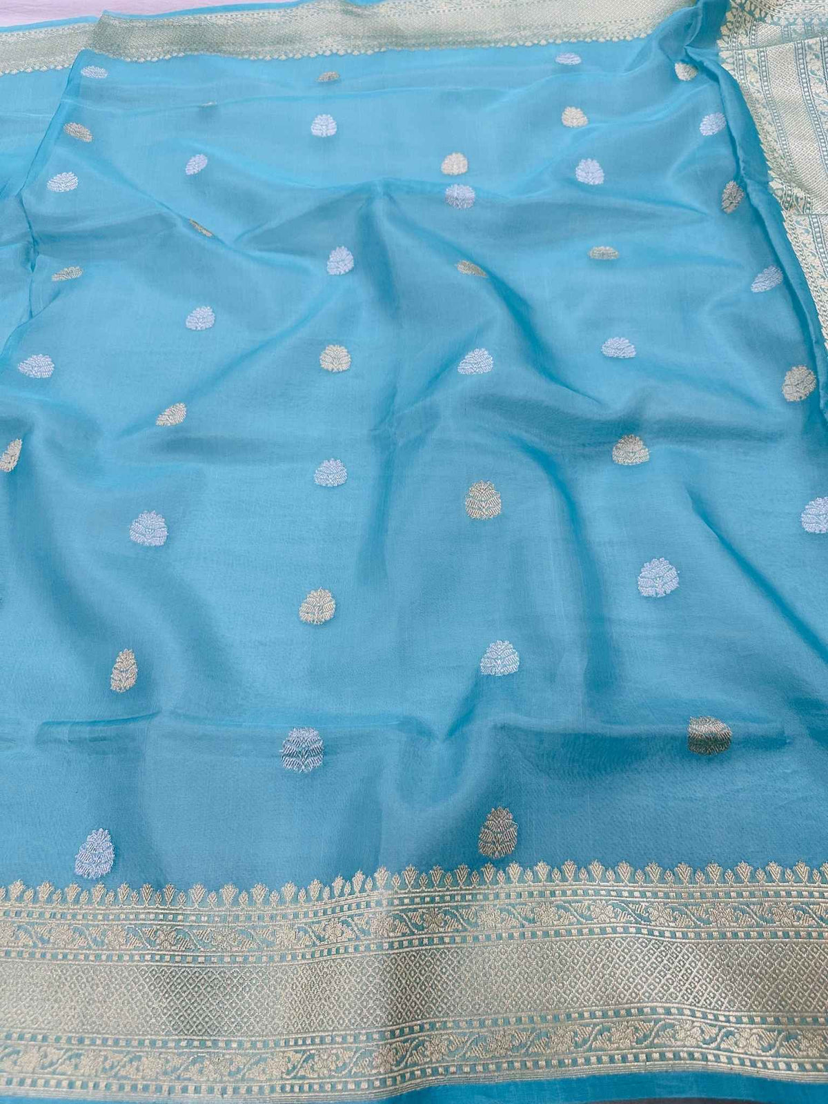 Pure Kora Silk Banarasi Saree – Handwoven Zari Weaving | Lightweight Ethnic Wear