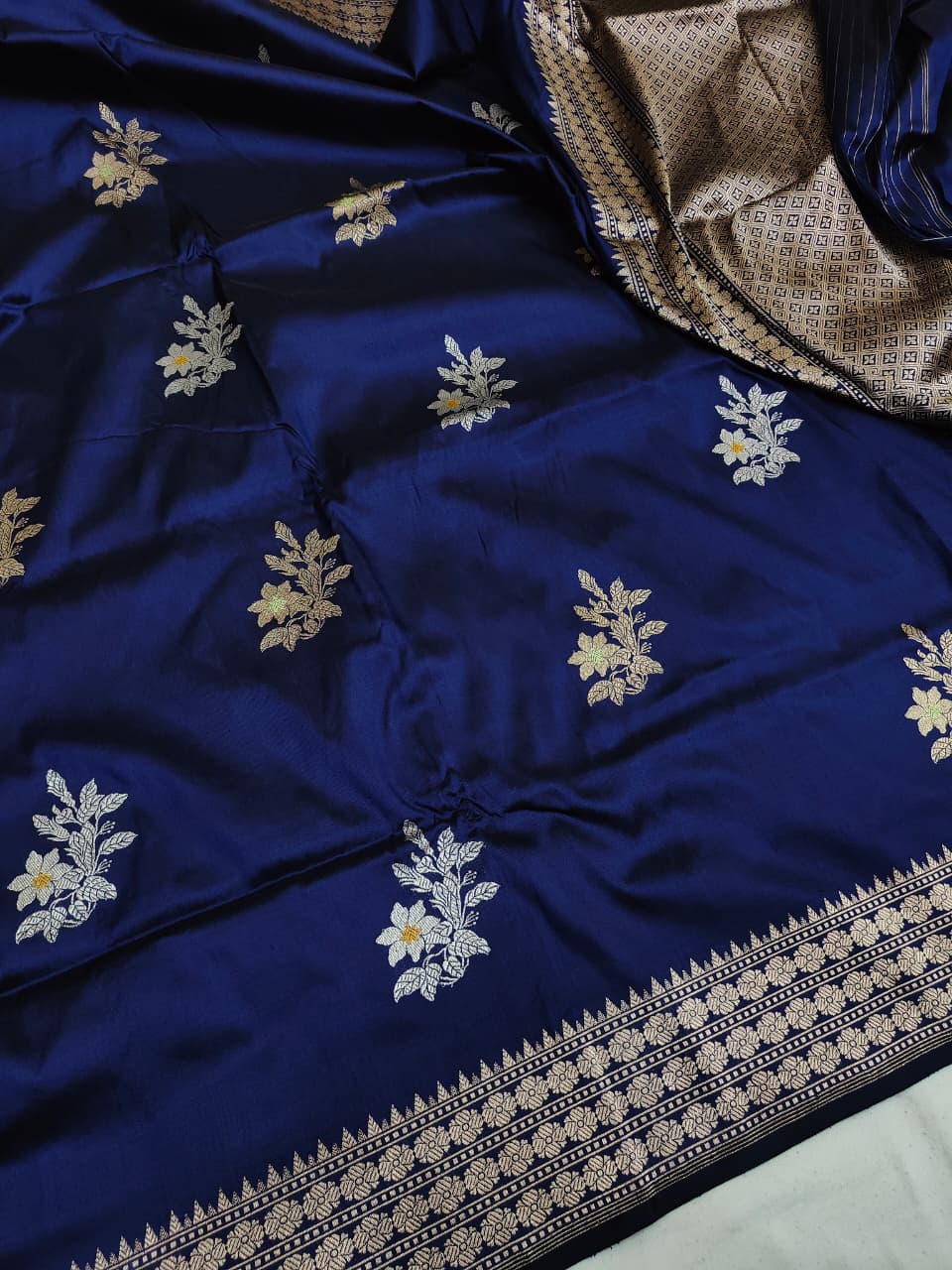 Pure Katan Silk Kadhwa Buta Banarasi Saree – Navy Blue | Sona Rupa Zari & Tilfi Minakari