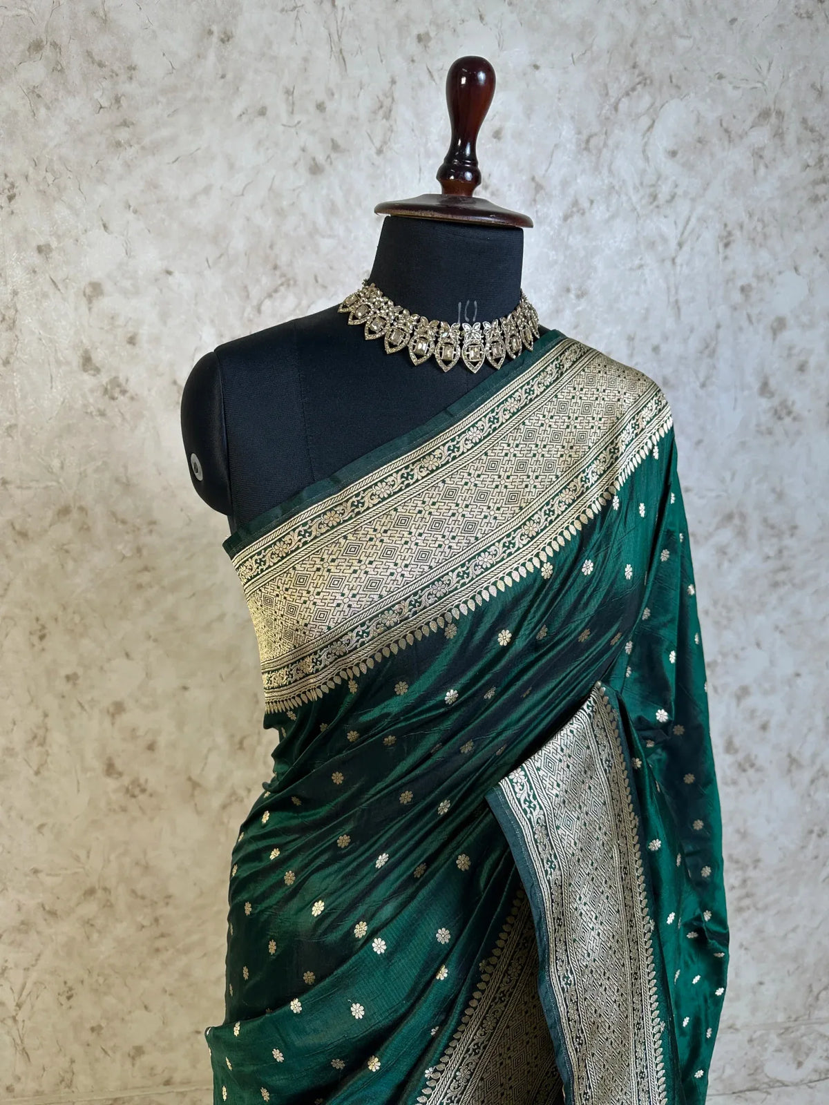 Bottle Green Pure Katan Silk Banarasi Saree Silver Zari Buti Traditional Geometric Border - Katan Banaras