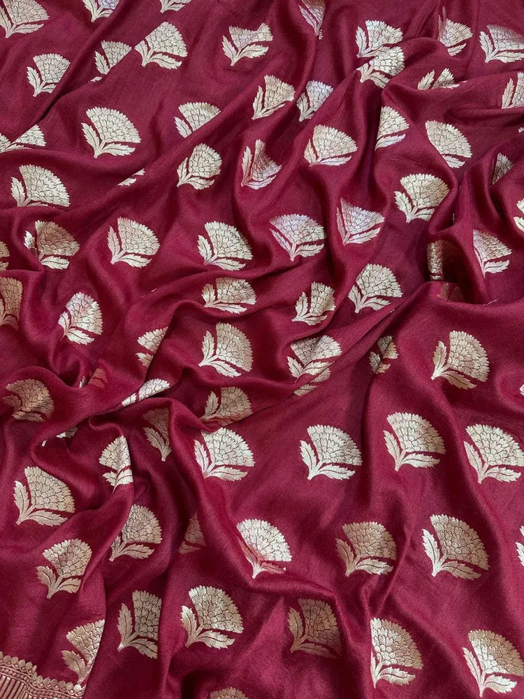 Bridal Red Pure Moonga Silk Banarasi Saree with Pure Gold Zari and Uppada Weave - pallu closeup | Pure Moonga Silk Banarasi Saree