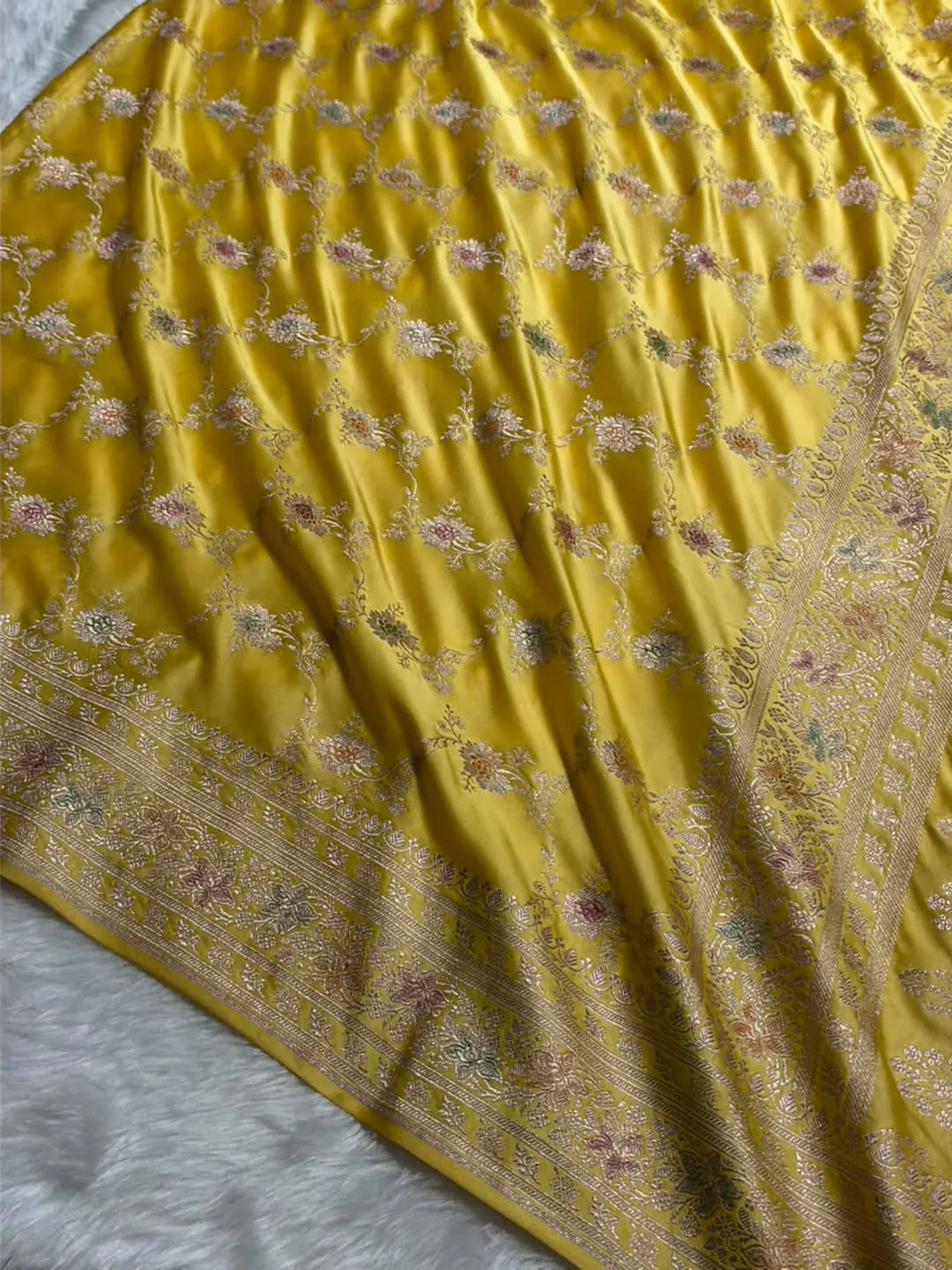 Sunlit Blossoms — Minakari Floral Jaal Mashru Silk Banarasi Saree in Yellow