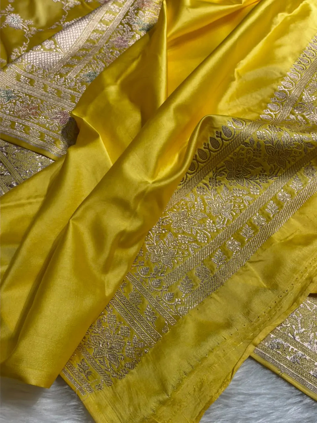 Sunlit Blossoms — Minakari Floral Jaal Mashru Silk Banarasi Saree in Yellow