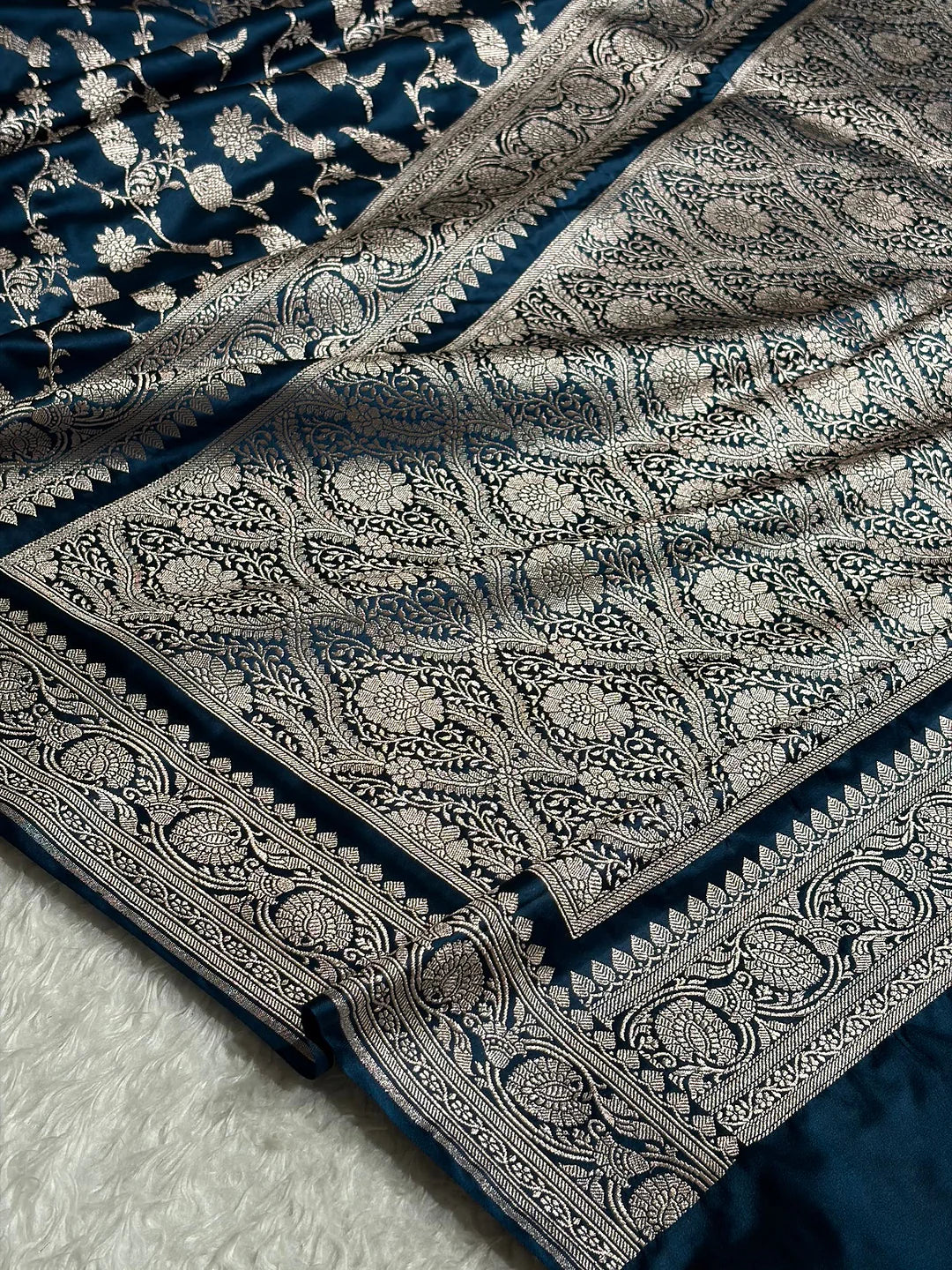 Midnight Lattice — Mashru Silk Saree in Navy Blue