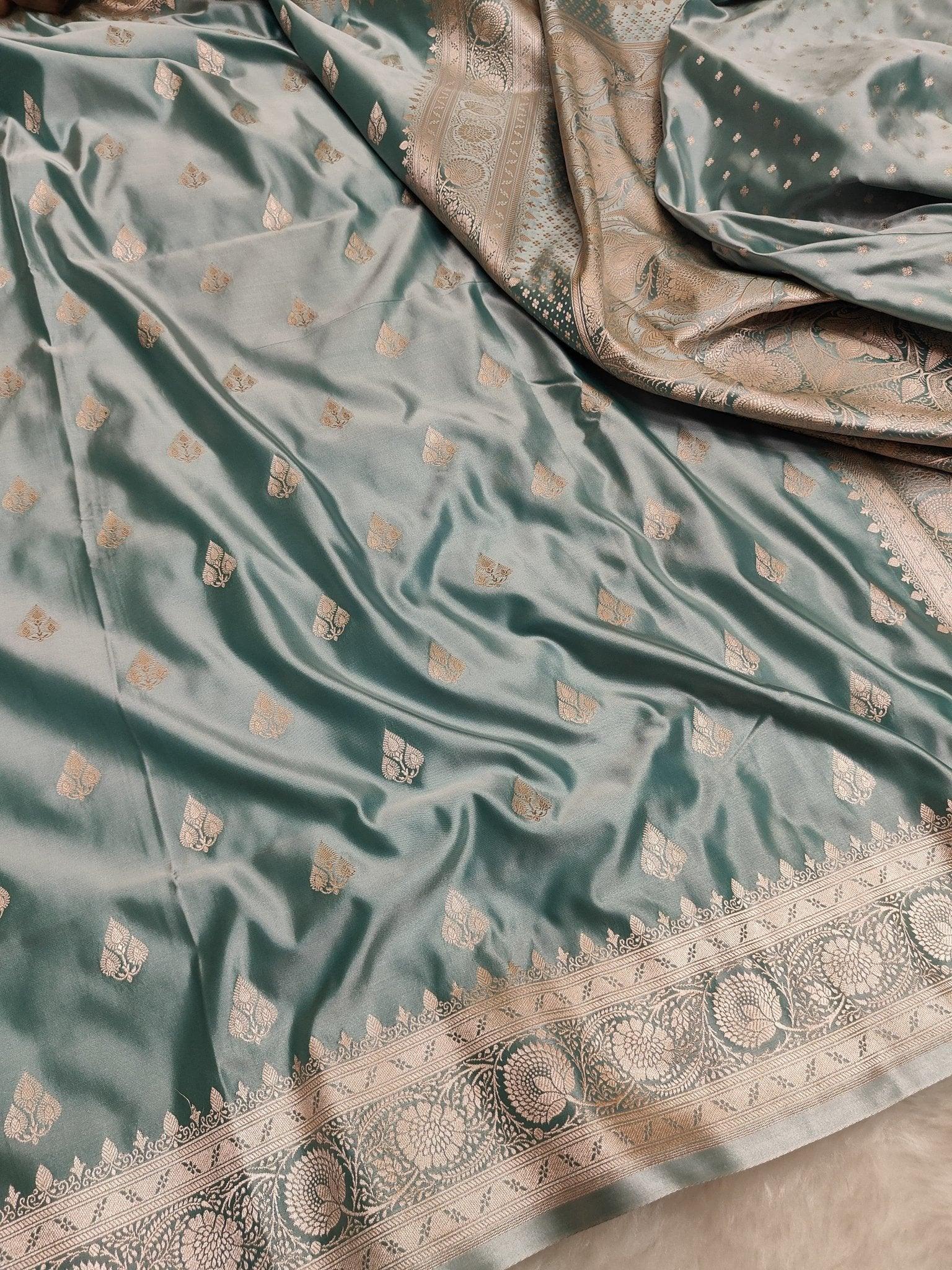 Mashroo Silk Banarasi Saree with gold zari work - Katan Banaras