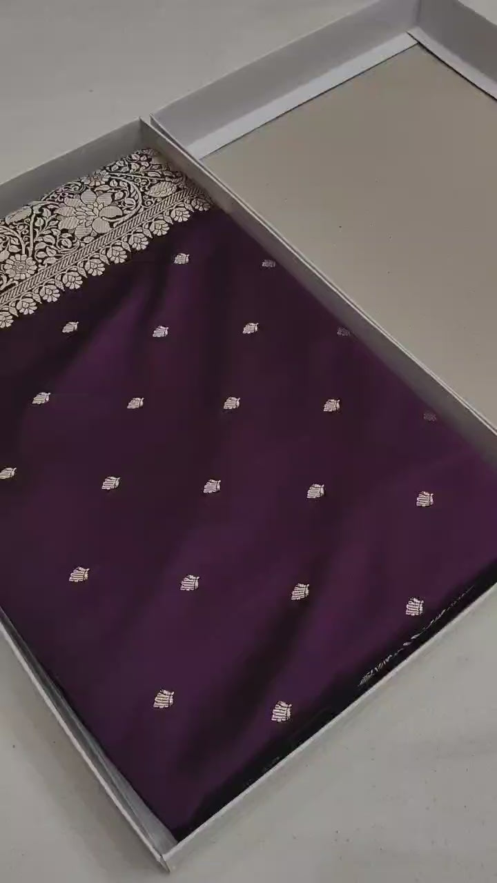 Mashroo Silk Banarasi Saree with gold zari work