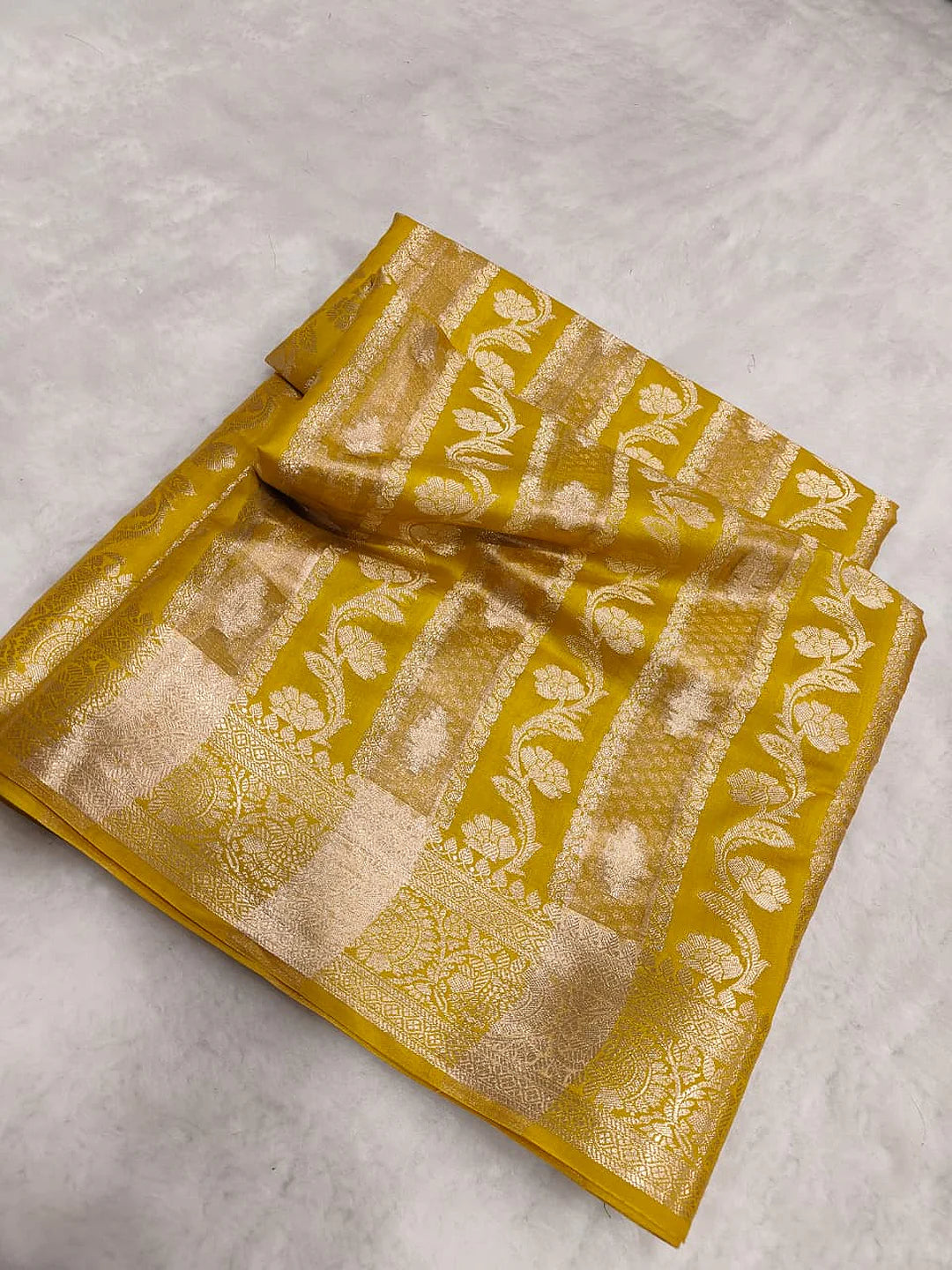 Pure Chiniya Silk Banarasi Saree | Kadhua Zari Weave Luxury Saree from Varanasi - Pure Chiniya Katan Silk Banarasi Saree
