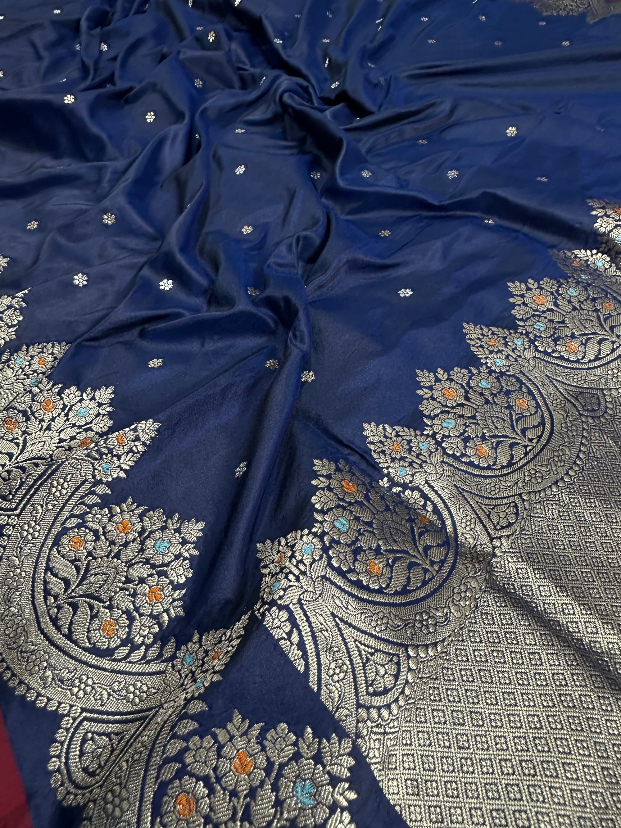 Pure Katan Silk Handloom Banarasi Saree with Dyeble Kadhwa Iktara Weave & Minakari Floral Sona Rupa Zari