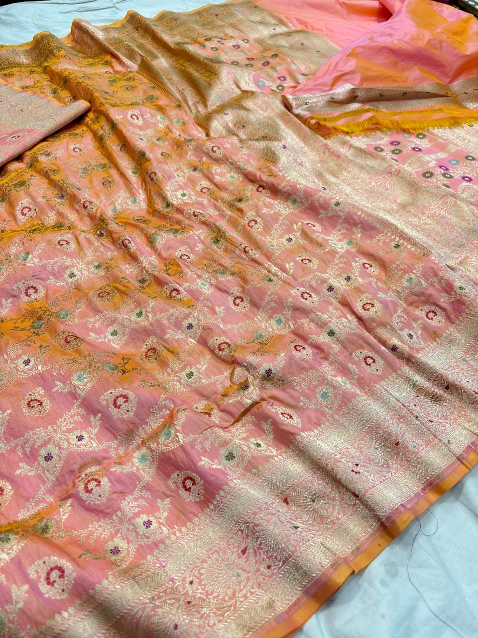 Pure Katan Silk Tilfi Minakari Banarasi Saree – Big Buta Motifs & Heavy Pallu