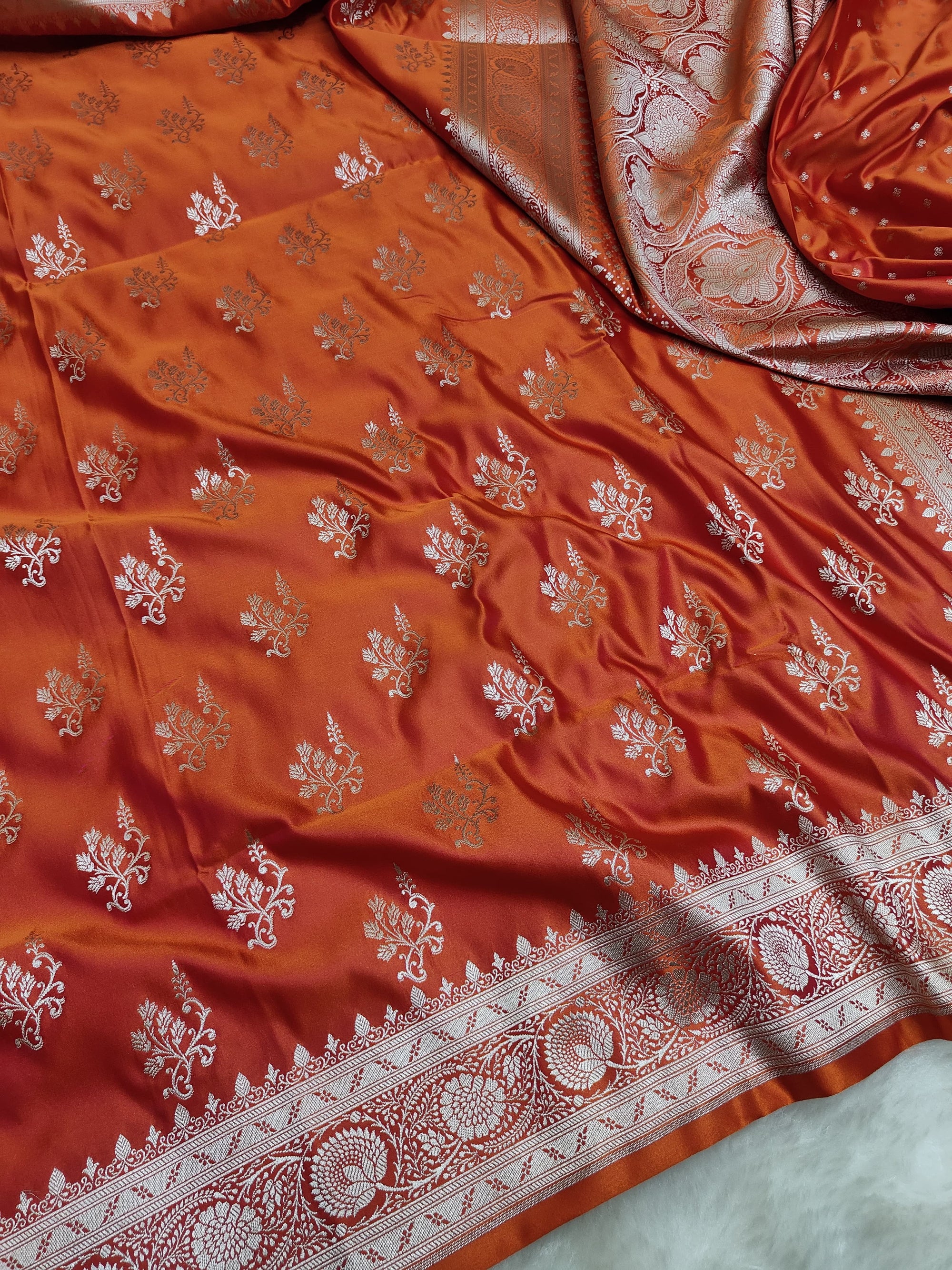 Mashroo Silk Banarasi Saree with gold zari work