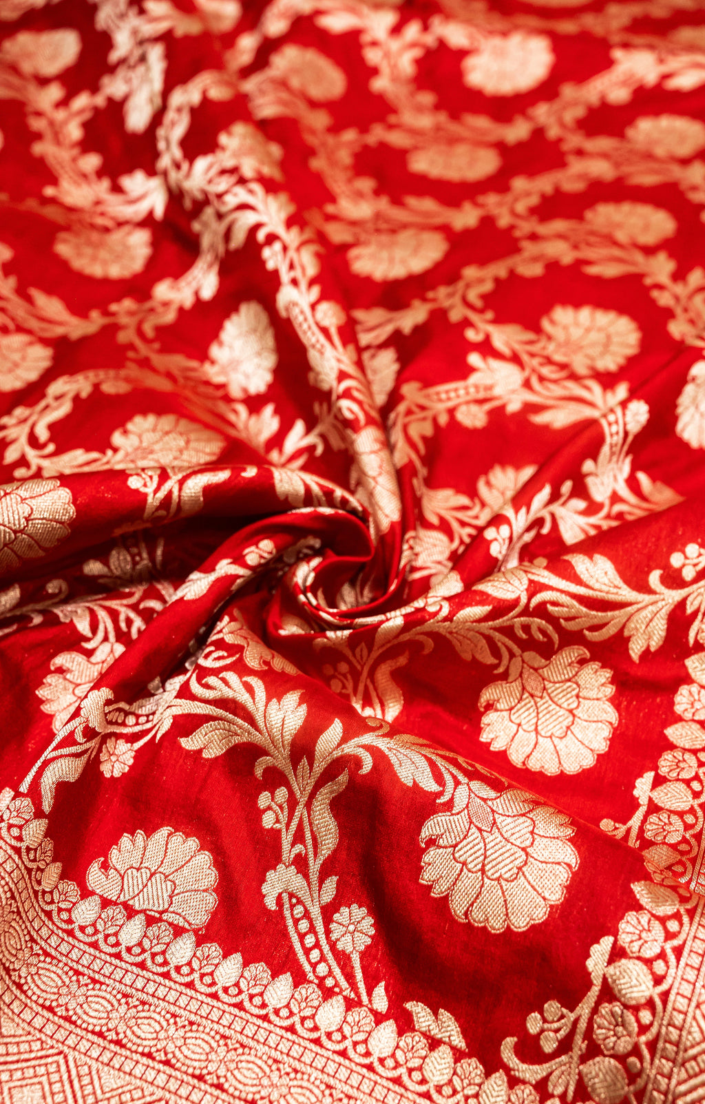 Red Uppada Jaal Pure Katan Silk Banarasi Handwoven Saree