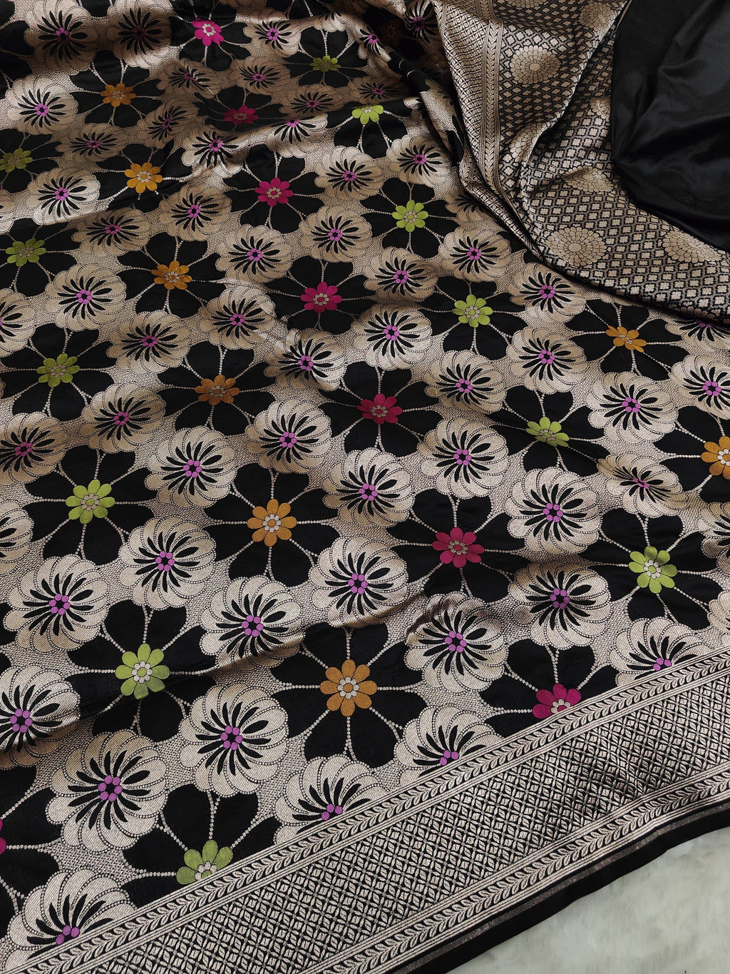 Pure Katan Silk Tilfi Minakari Banarasi Saree – Floral Brocade work