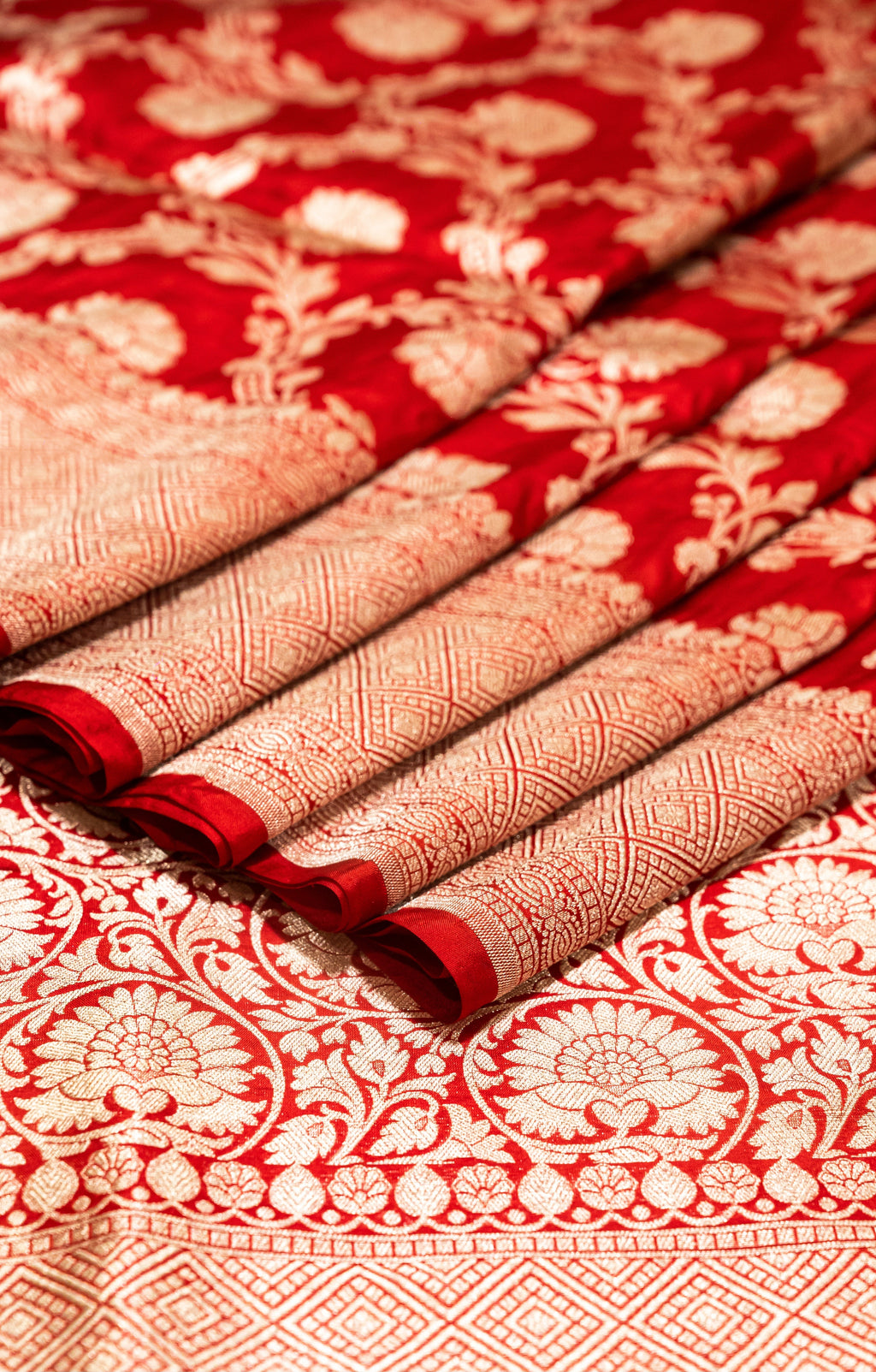 Red Uppada Jaal Pure Katan Silk Banarasi Handwoven Saree