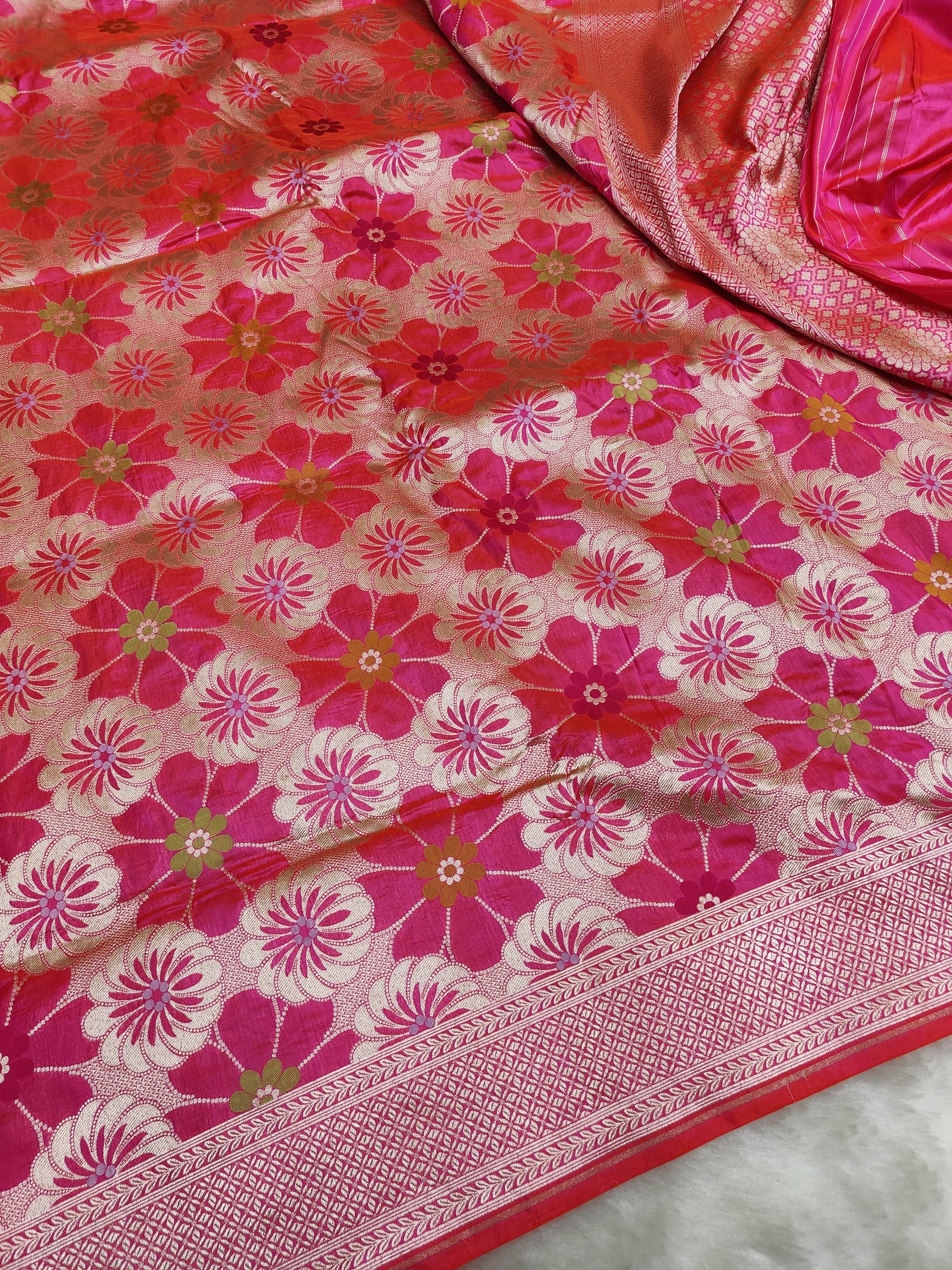 Pure Katan Silk Tilfi Minakari Banarasi Saree – Floral Brocade work