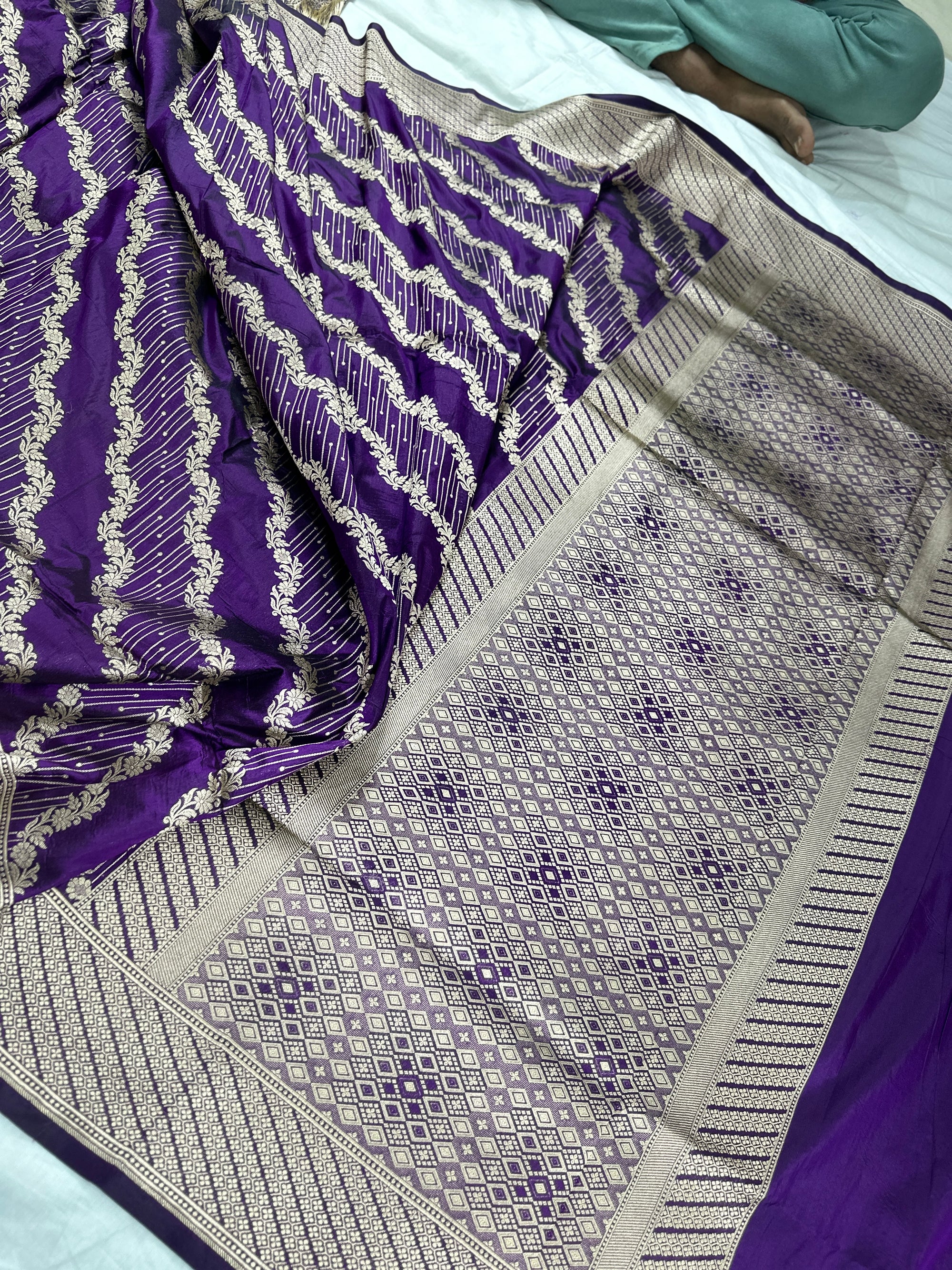 Handwoven Pure Katan Silk Banarasi Saree with Jaal Work – Royal looks
