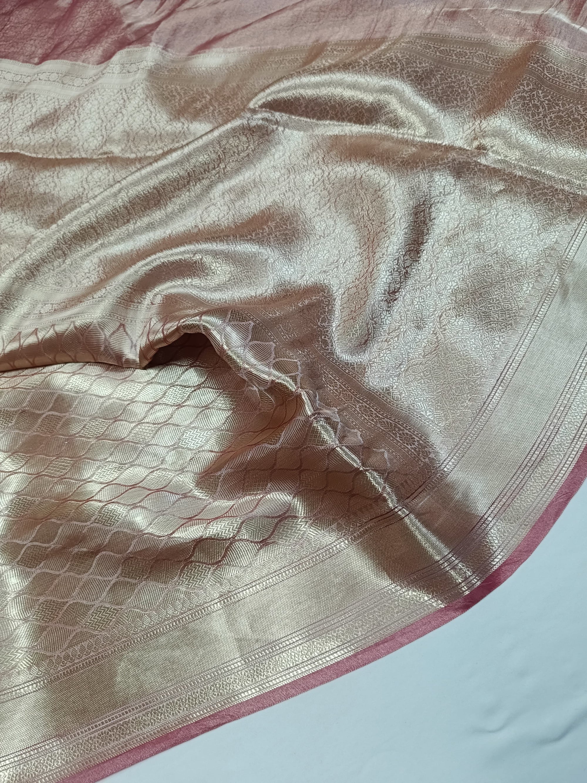 Pure Tissue Silk Kadhwa Buta Handloom Saree