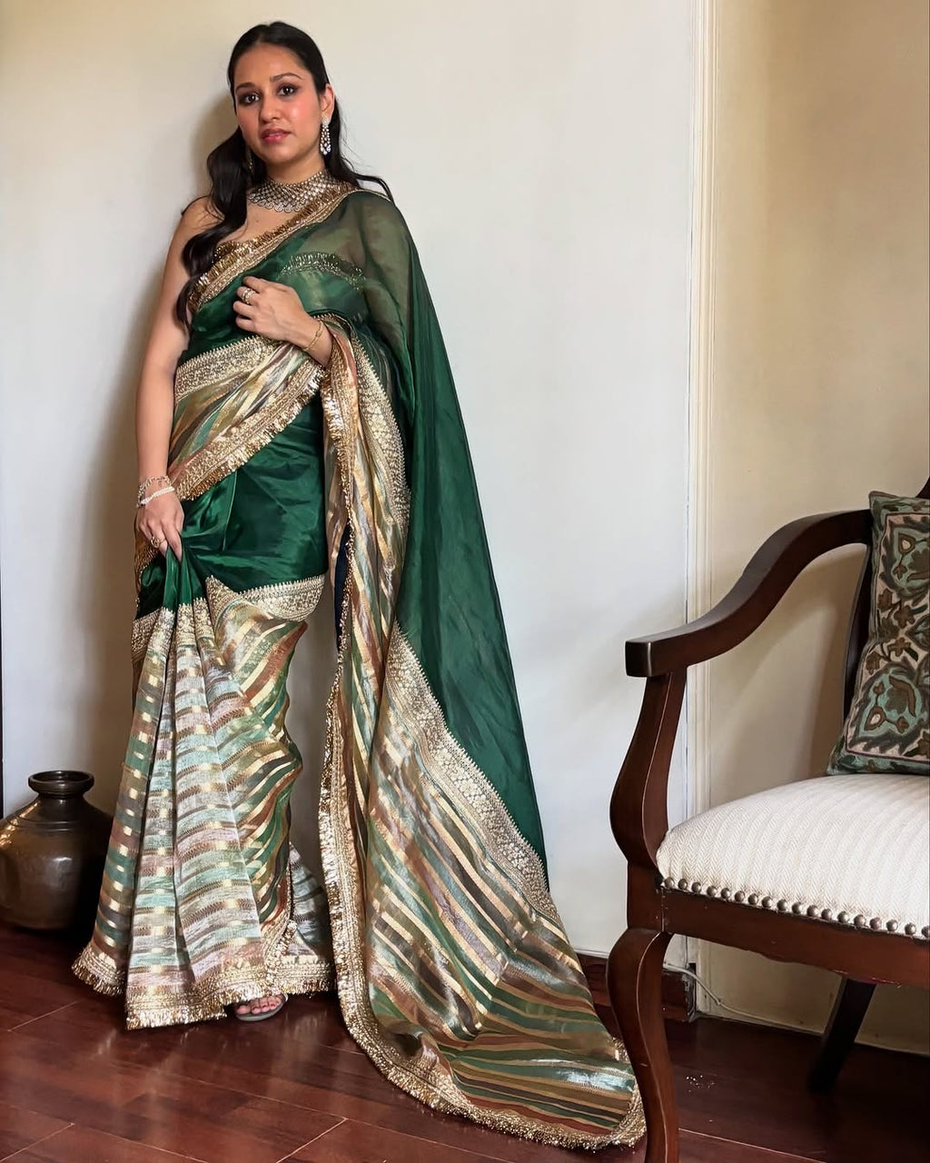 Banarasi Handloom Silk Kaduwa Weaving Saree – With Elegant Scallop Border & Interlock Detailing