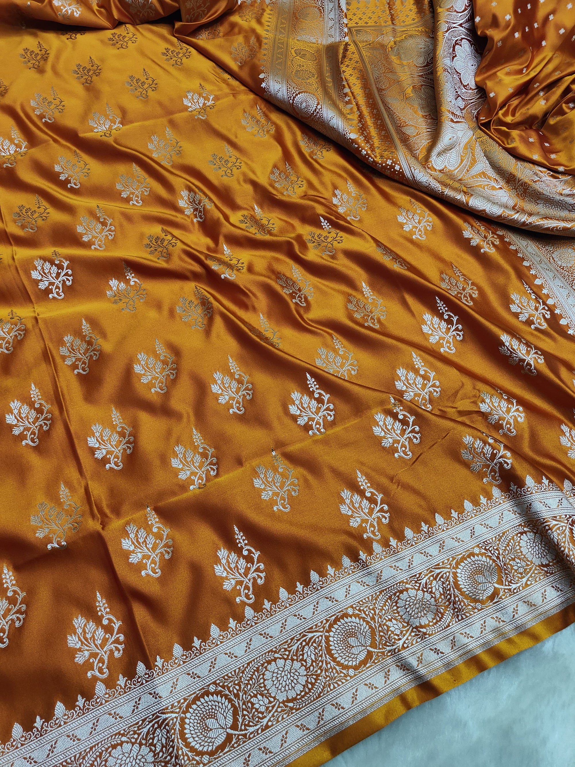 Mashroo Silk Banarasi Saree with gold zari work