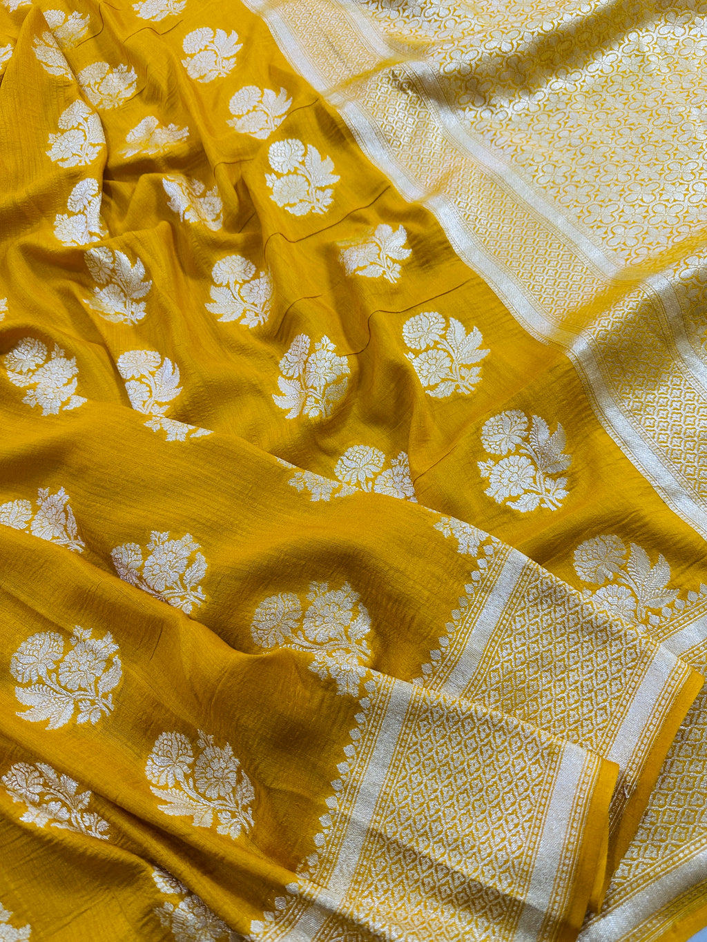 Pure Moonga Silk Banarasi Saree – Handwoven Elegance from Varanasi | Katan Banaras