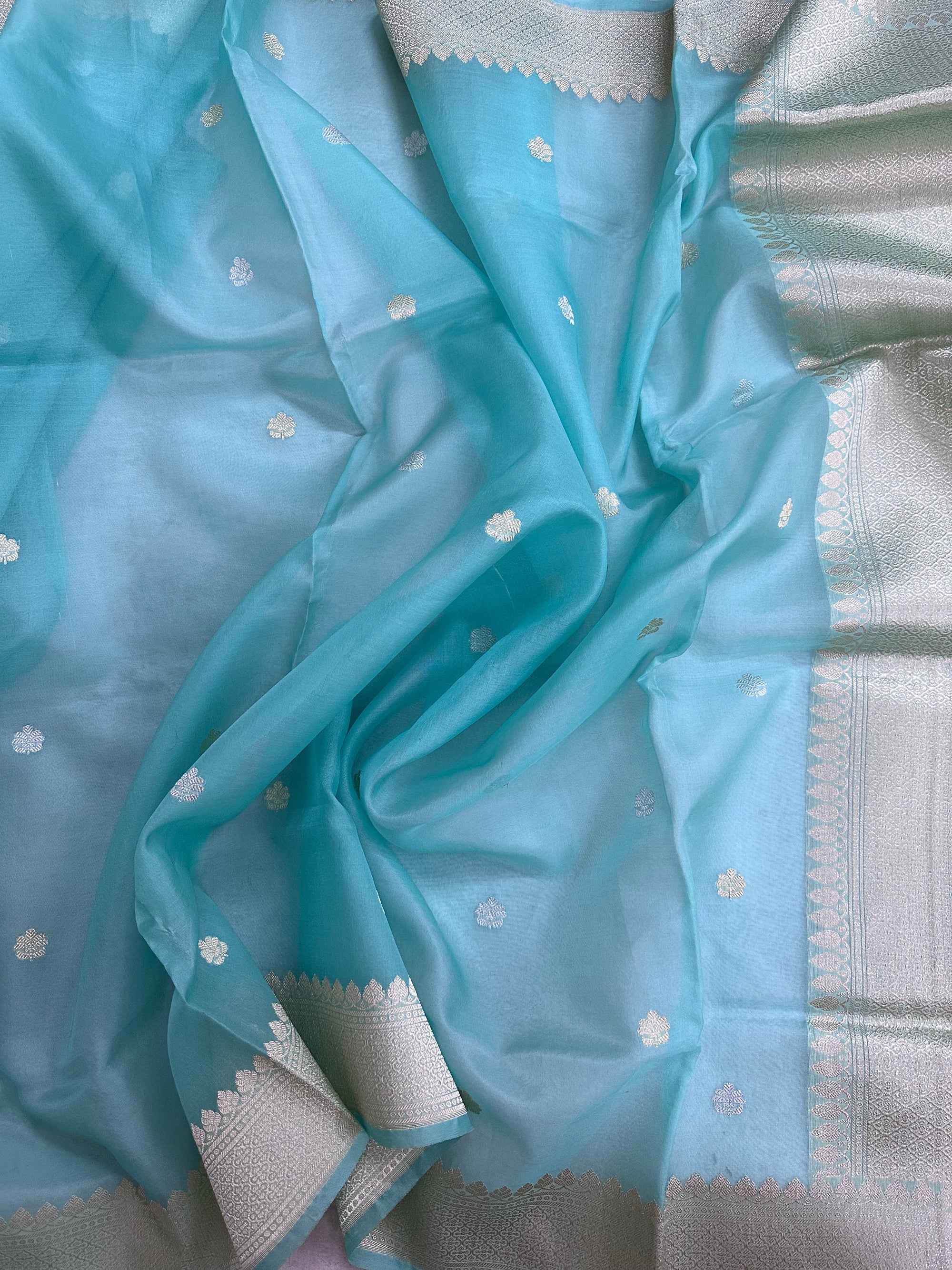 Pure Kora Silk Kadhwa Buta Handloom Saree