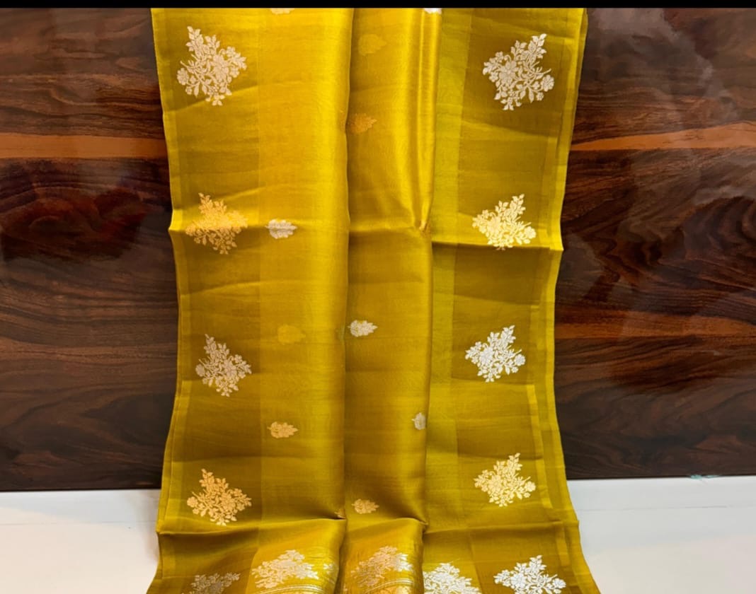 Pure Kora Silk Handloom Banarasi Sareee