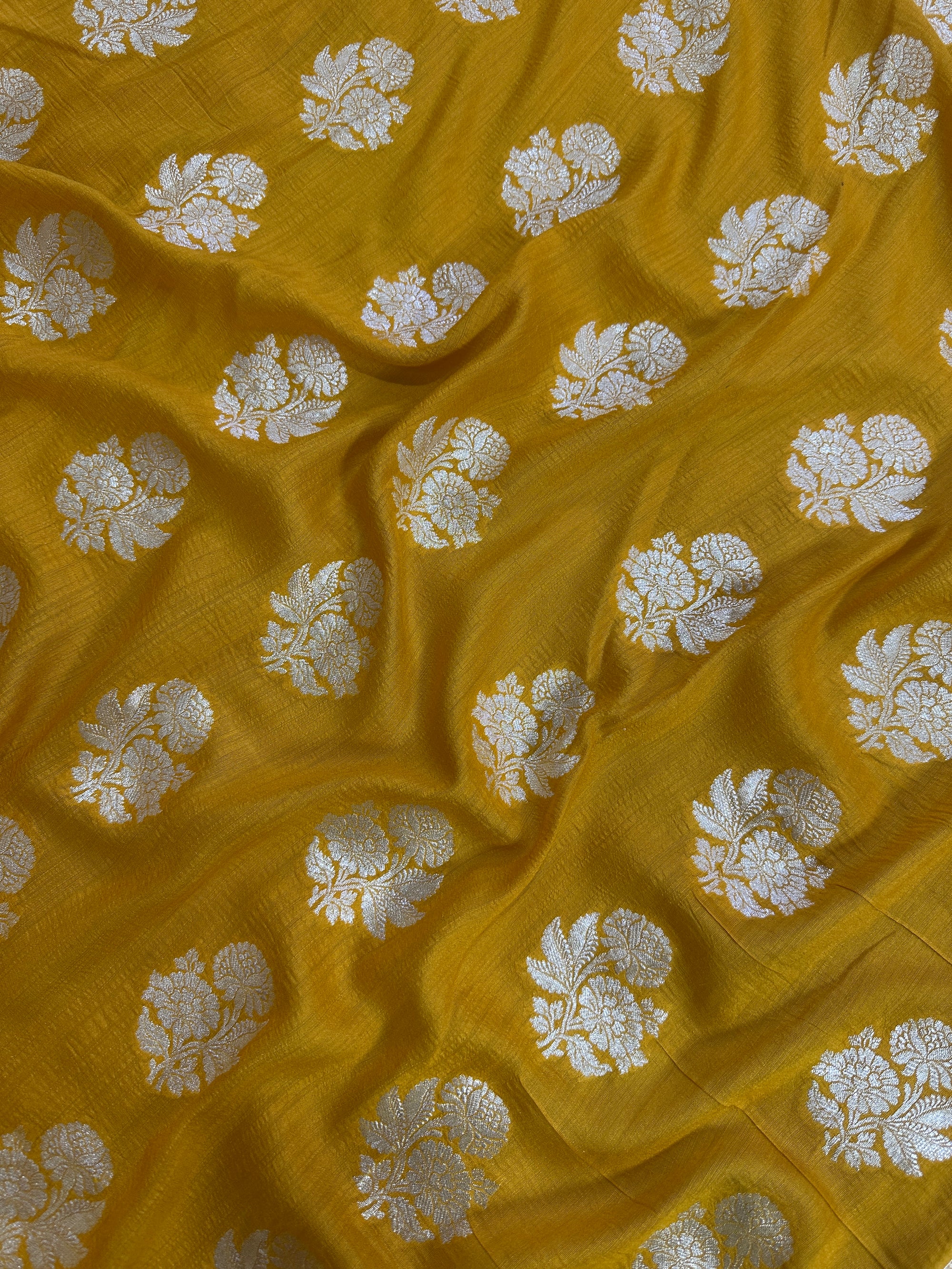 Pure Moonga Silk Banarasi Saree – Handwoven Elegance from Varanasi | Katan Banaras