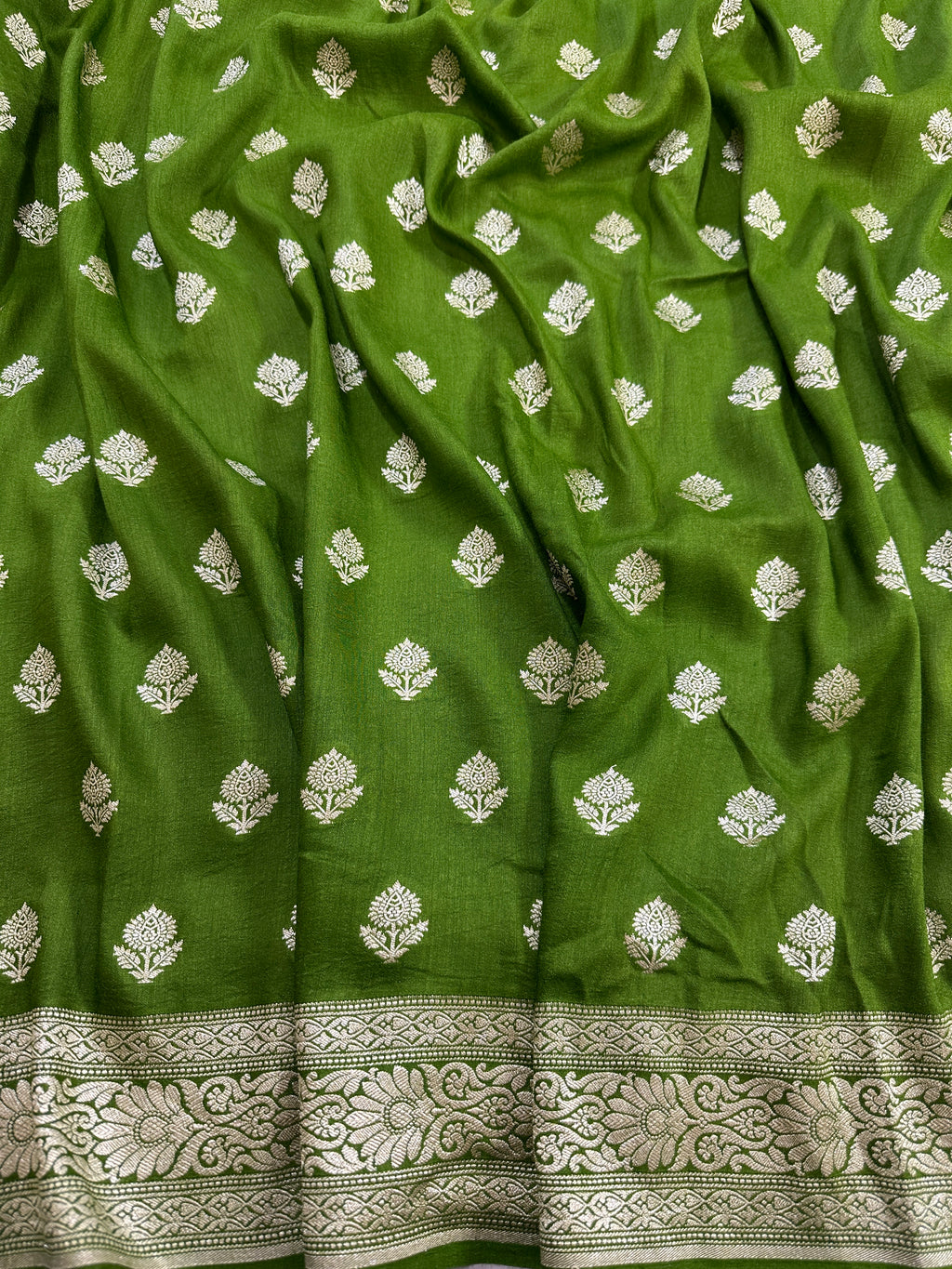 Pure Moonga Silk Banarasi Saree – Handwoven Elegance from Varanasi | Katan Banaras