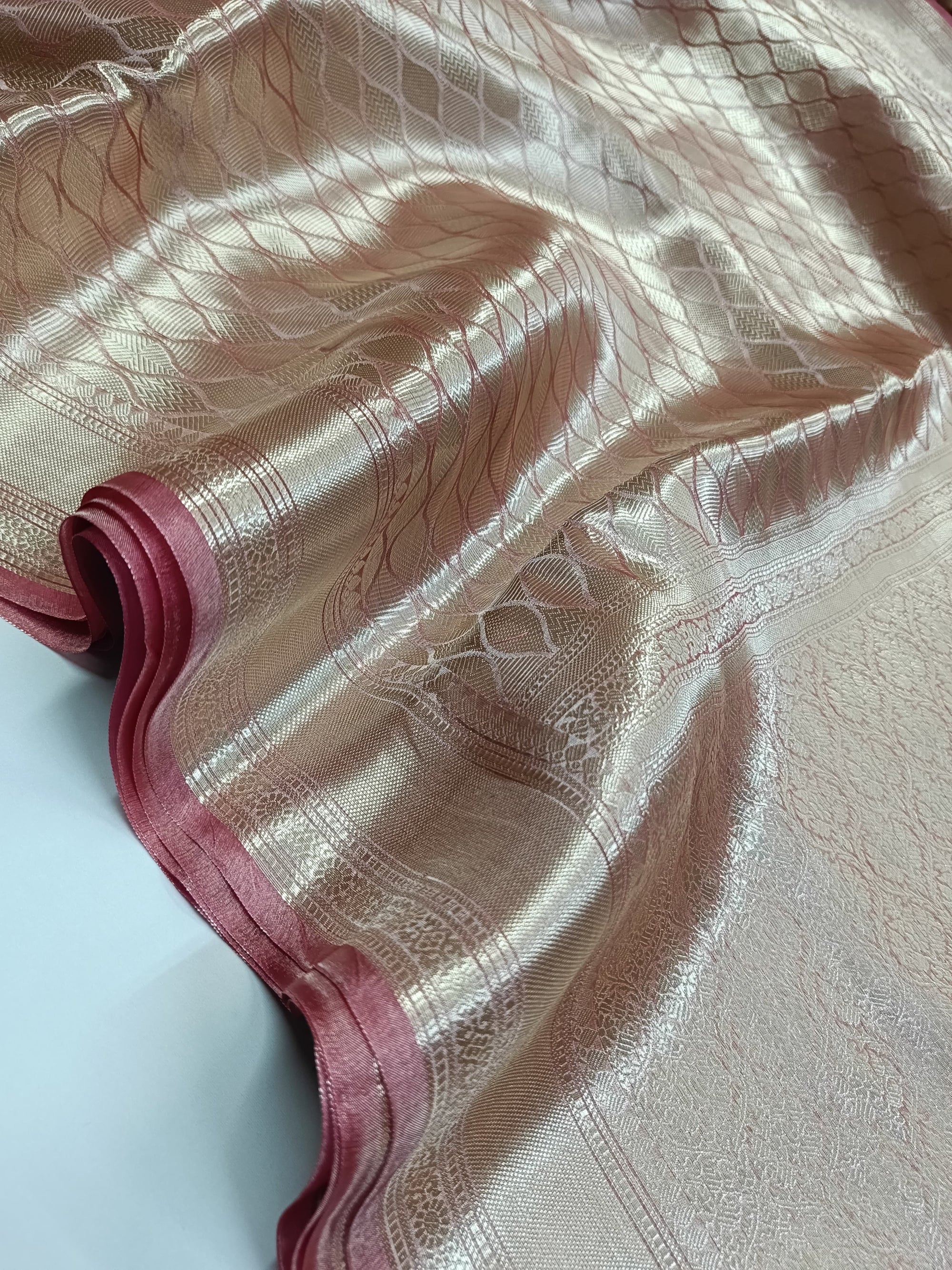Pure Tissue Silk Kadhwa Buta Handloom Saree