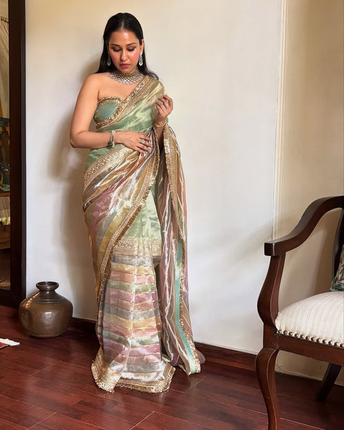 Banarasi Handloom Silk Kaduwa Weaving Saree – With Elegant Scallop Border & Interlock Detailing