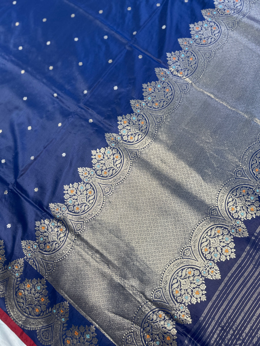 Pure Katan Silk Handloom Banarasi Saree with Dyeble Kadhwa Iktara Weave & Minakari Floral Sona Rupa Zari