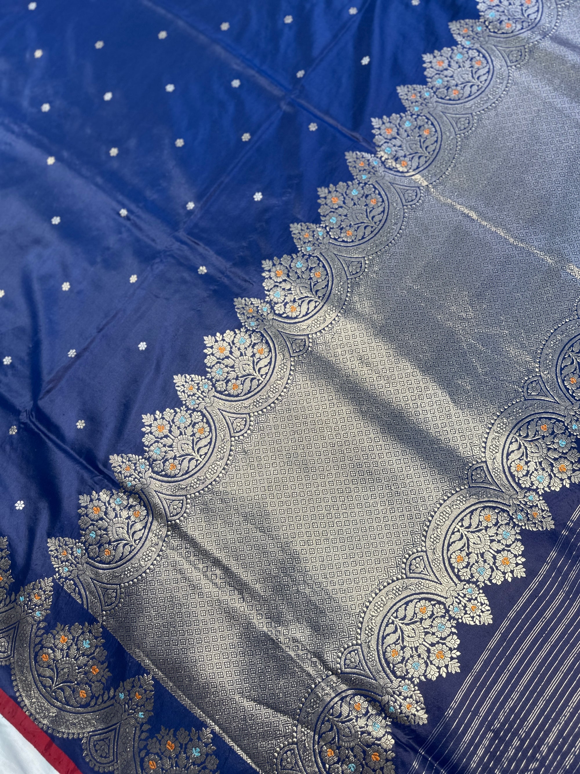 Pure Katan Silk Handloom Banarasi Saree with Dyeble Kadhwa Iktara Weave & Minakari Floral Sona Rupa Zari