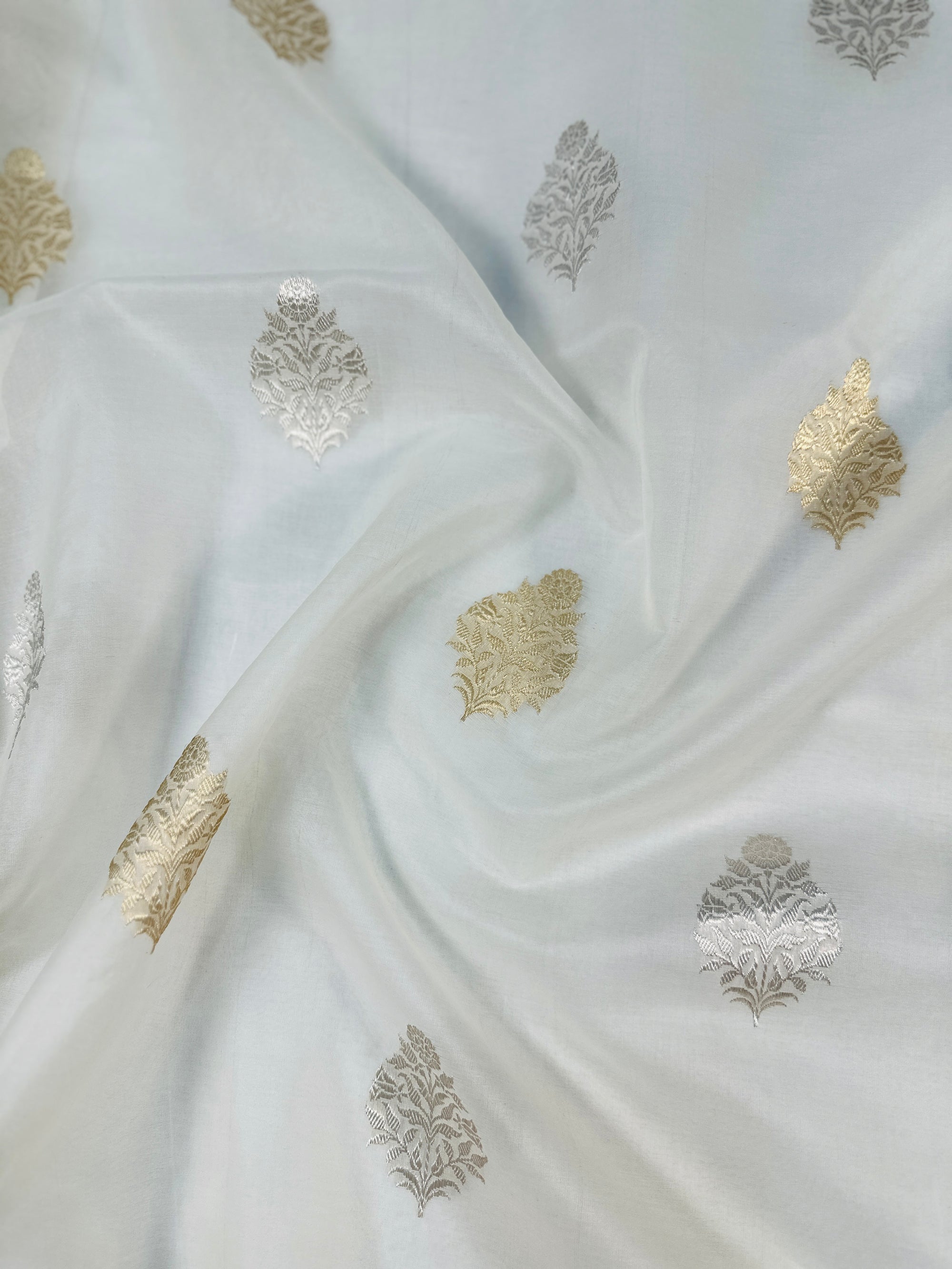 Pure Kora Silk Handloom Banarasi Saree