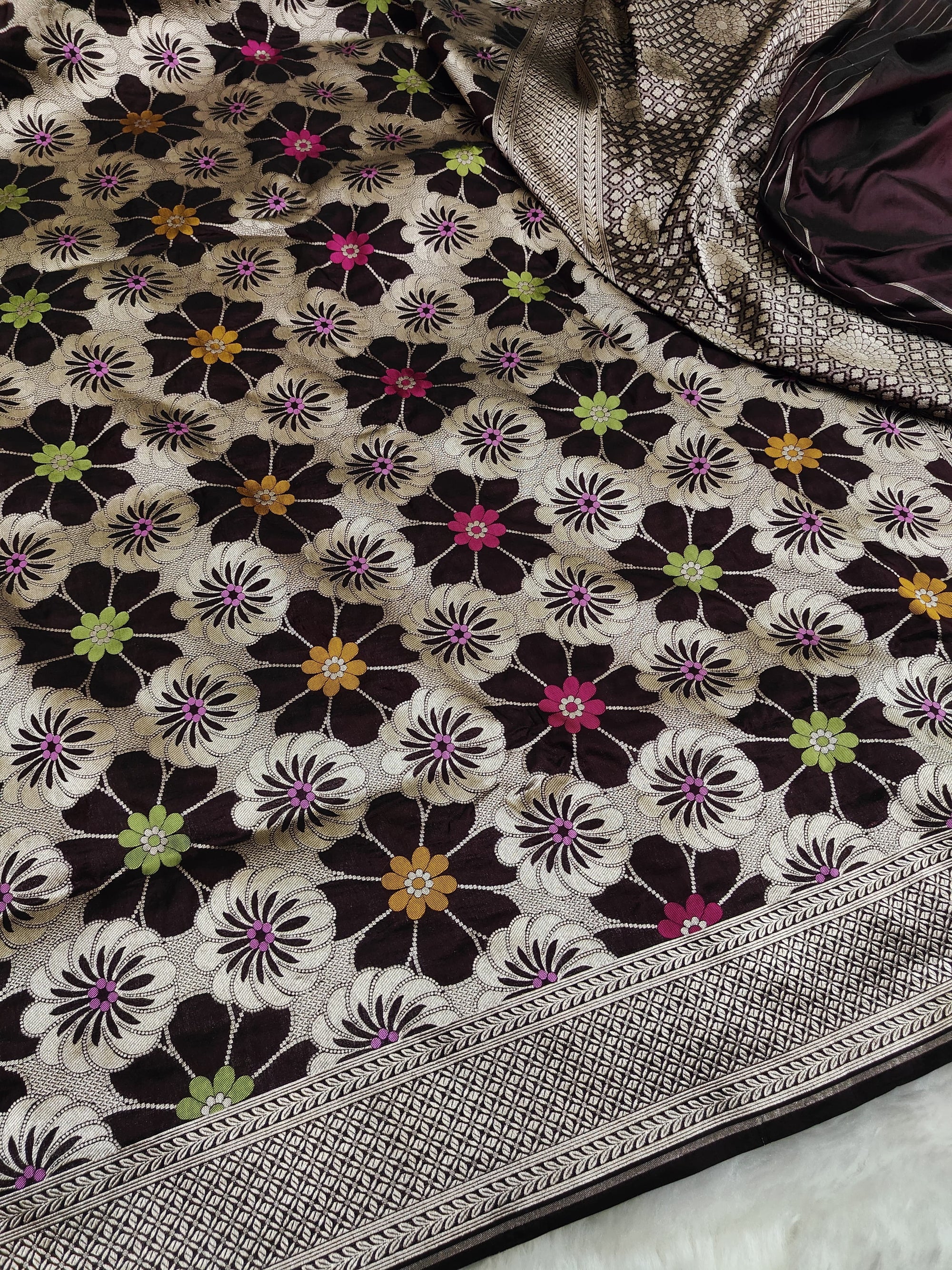 Pure Katan Silk Tilfi Minakari Banarasi Saree – Floral Brocade work