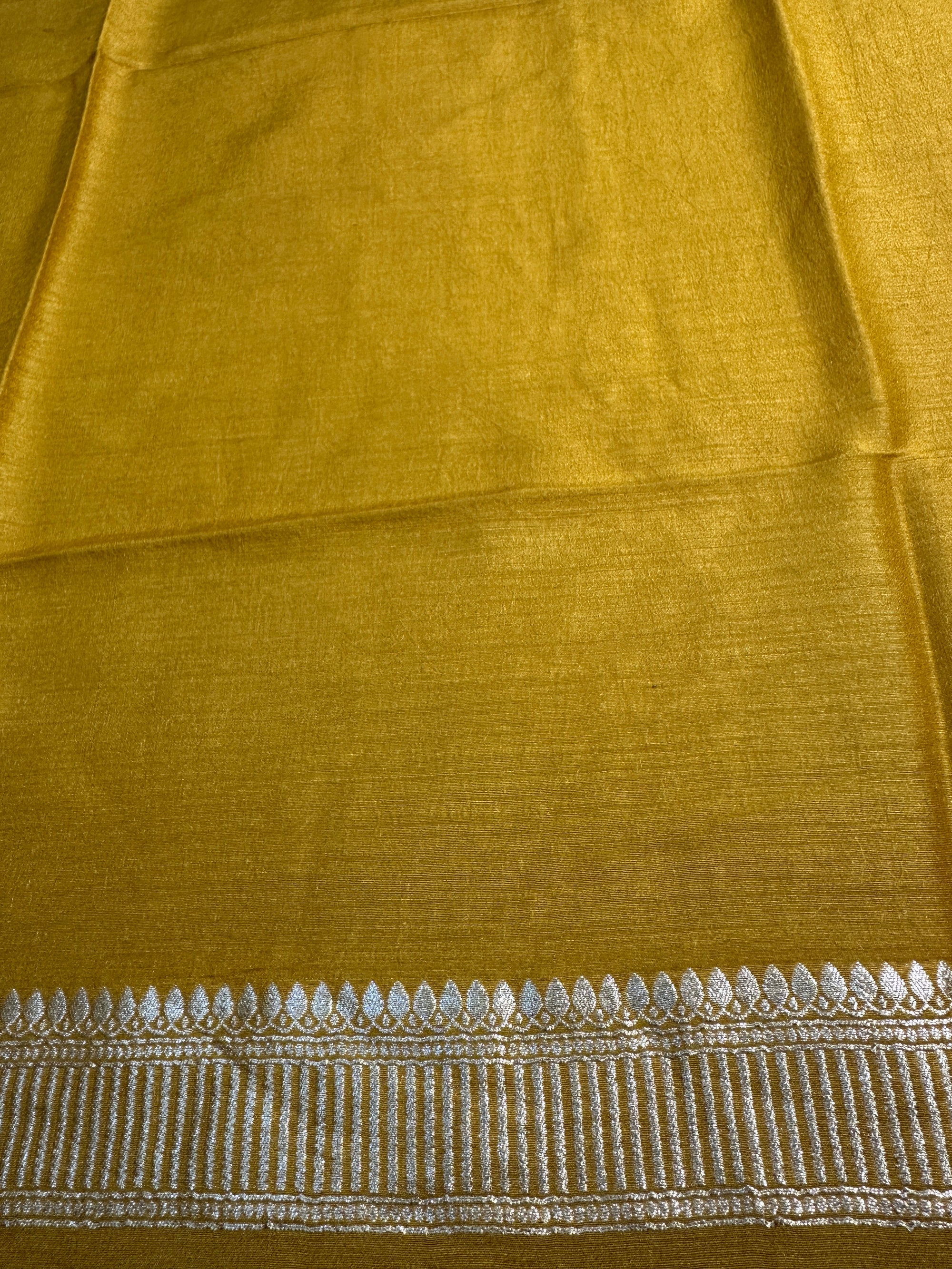 Pure Moonga Silk Banarasi Saree – Handwoven Elegance from Varanasi | Katan Banaras