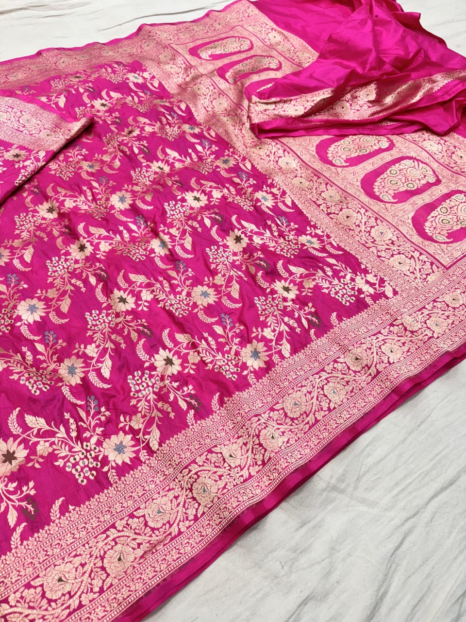Pure Katan Silk Tilfi Minakari Banarasi Saree – Big Buta Motifs & Heavy Pallu