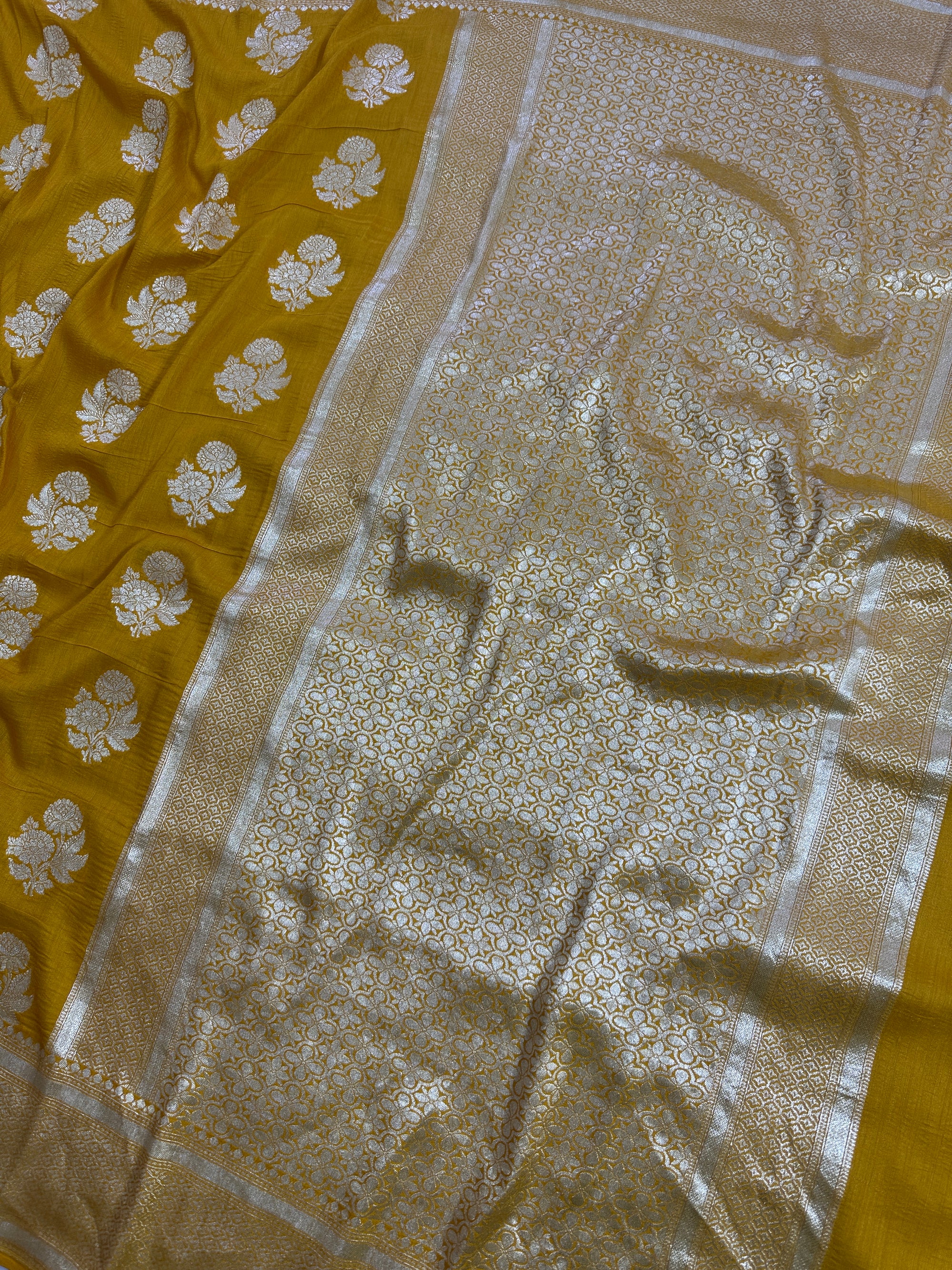 Pure Moonga Silk Banarasi Saree – Handwoven Elegance from Varanasi | Katan Banaras