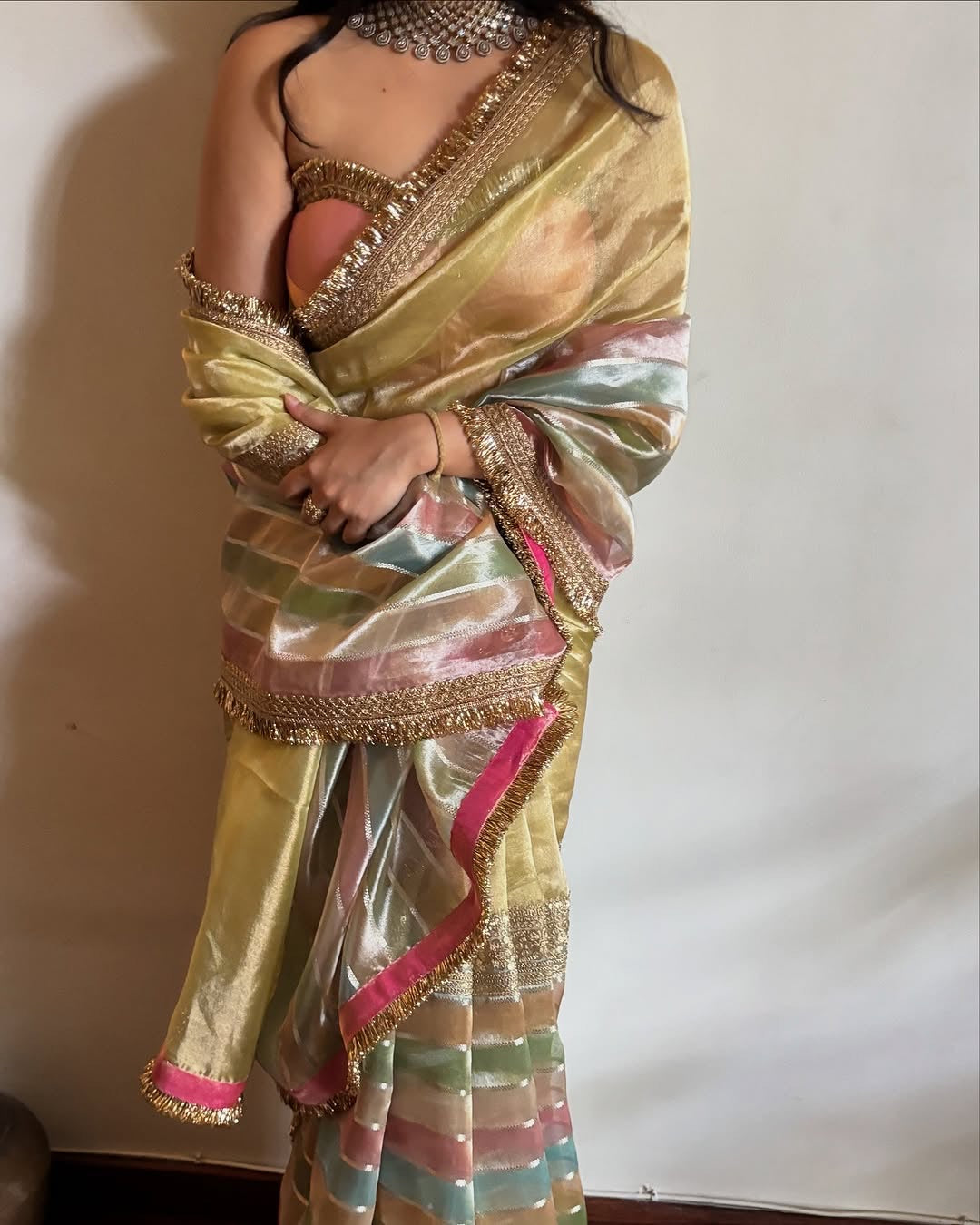 Banarasi Handloom Silk Kaduwa Weaving Saree – With Elegant Scallop Border & Interlock Detailing