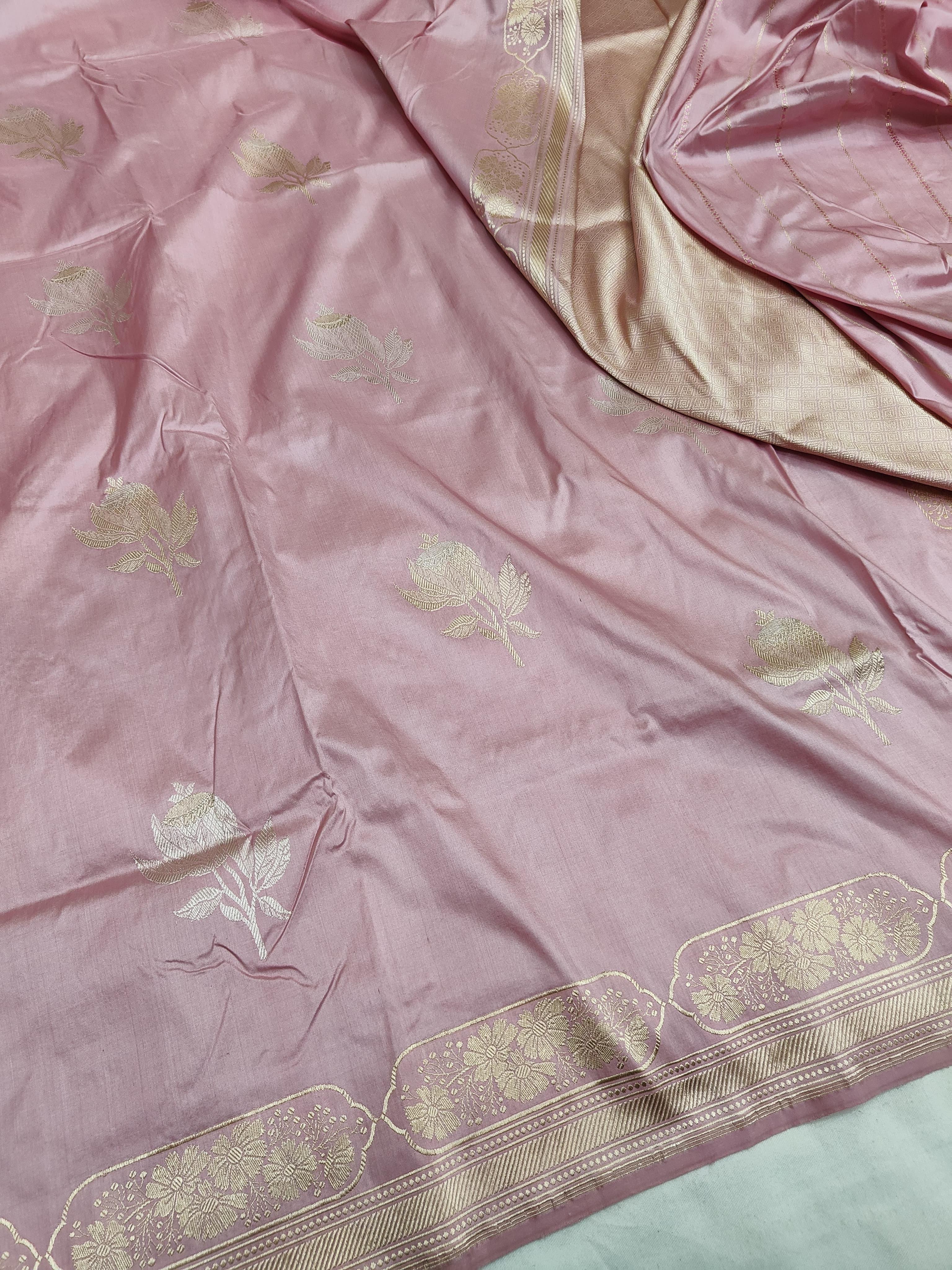 Pure Katan Silk Kadhwa Buta in Mauve Pink