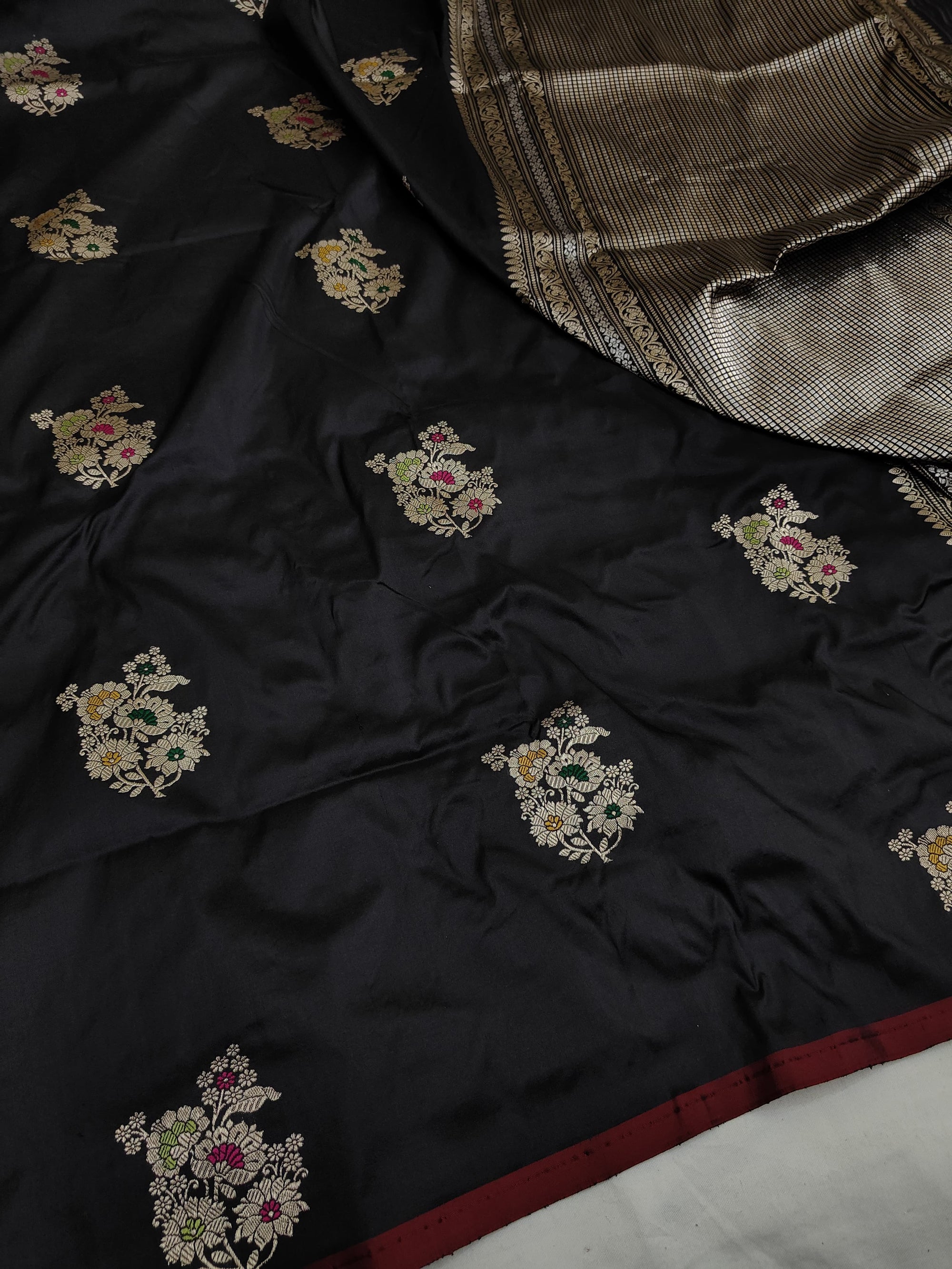 Pure Katan Silk Kadhwa Buta Banarasi Saree – Black | Sona Rupa Zari & Tilfi Minakari