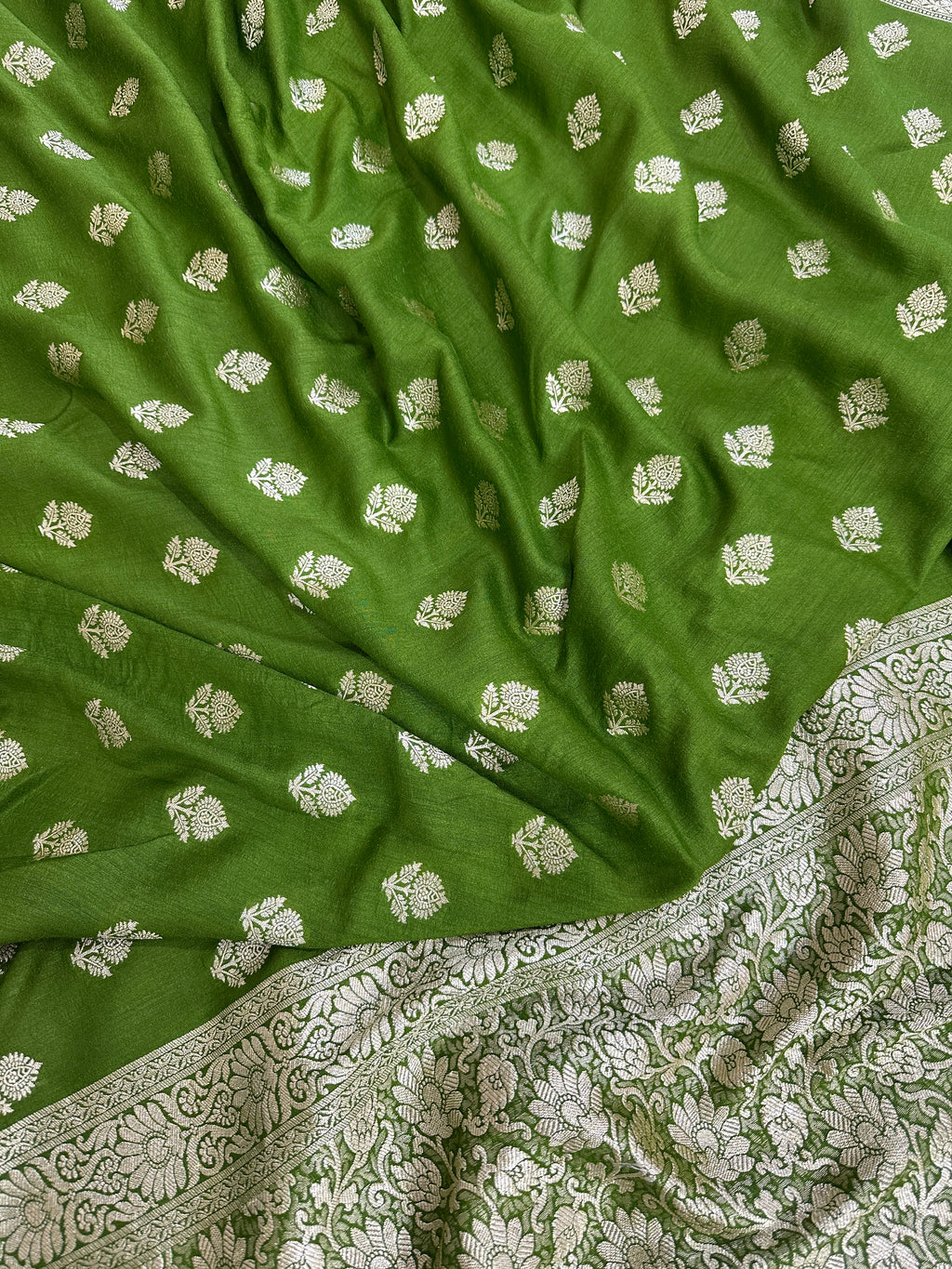 Pure Moonga Silk Banarasi Saree – Handwoven Elegance from Varanasi | Katan Banaras