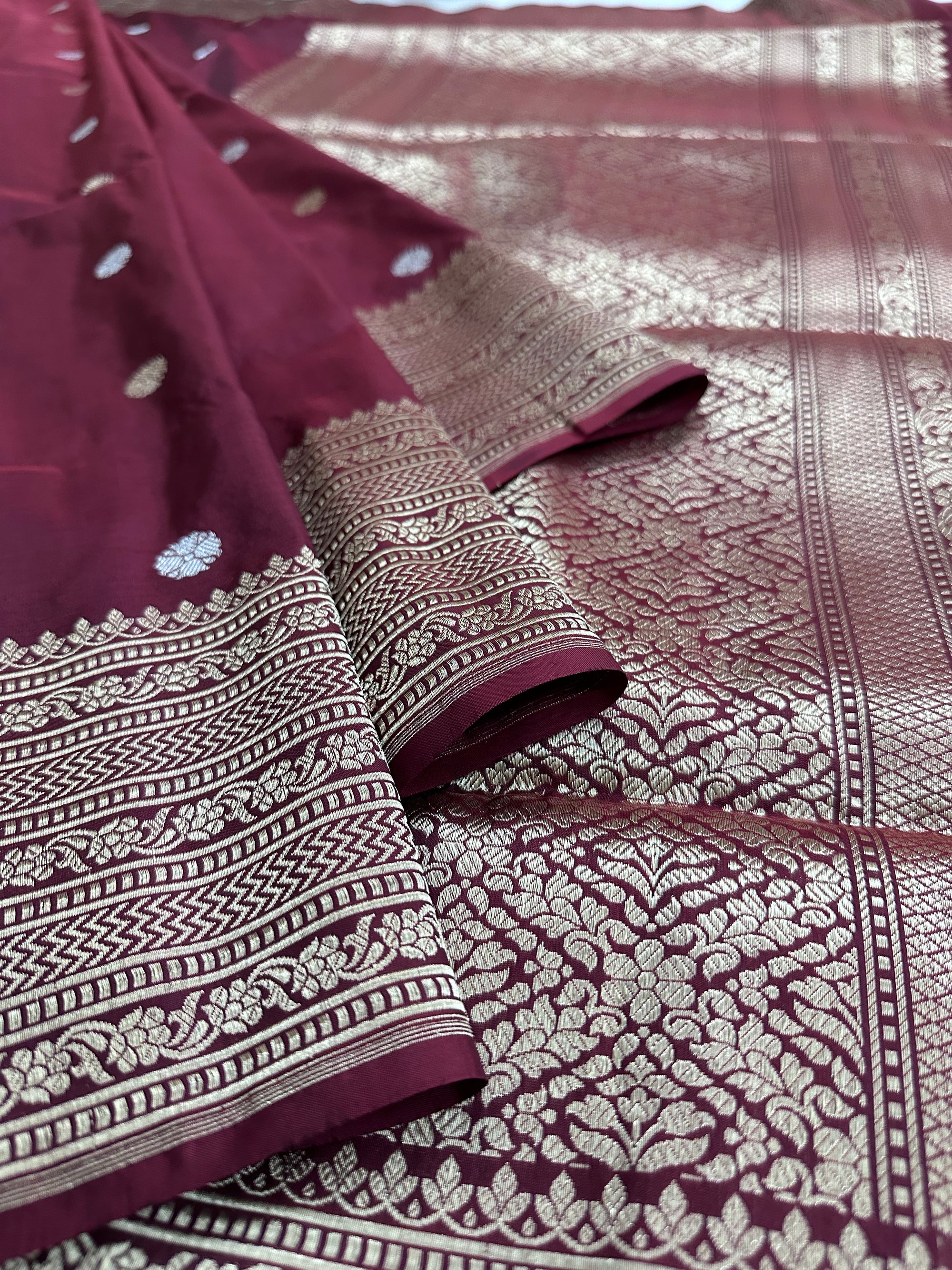 Pure Katan Silk Kadhwa Buta Handloom Saree – Real Zari Banarasi Masterpiece | Royal Weave Elegance