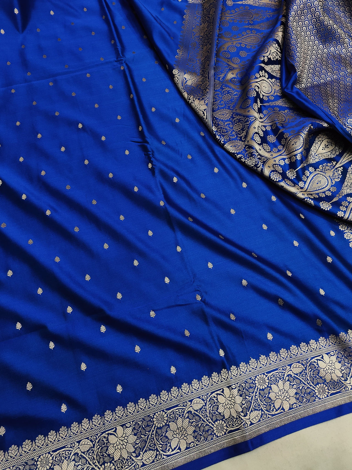 Mashroo Silk Banarasi Saree with gold zari work