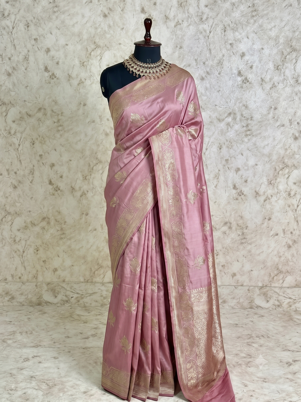 Pure Katan Silk Kadhwa Buta in Mauve Pink