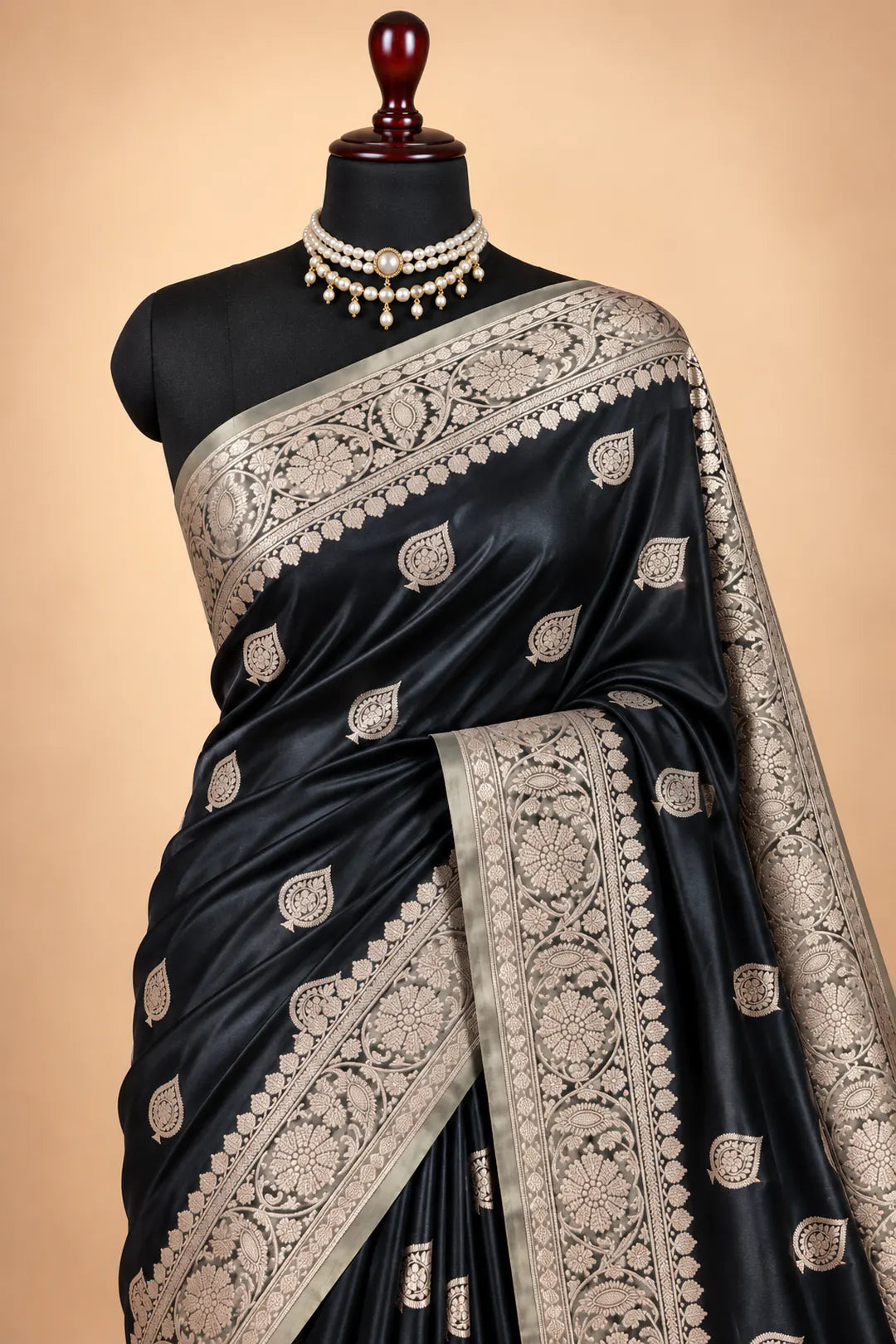 Midnight Contrast — Mashru Silk Banarasi Saree in Black