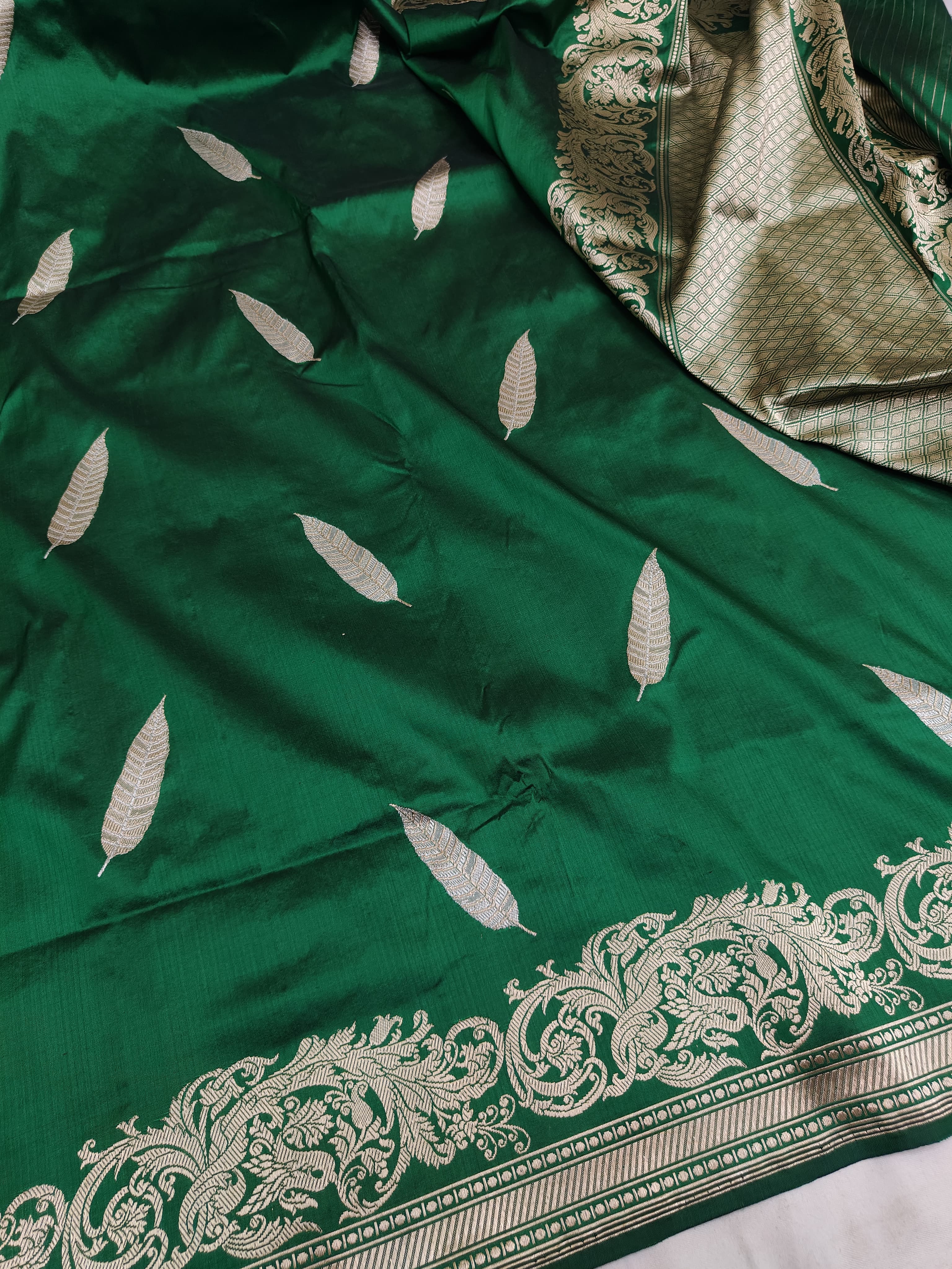 Pure Katan Silk Kadhwa Buta Banarasi Saree | Gold Zari – Green