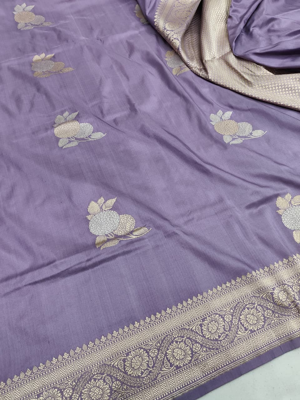 Pure Katan Silk Kadhwa Buta Banarasi Saree | Sona Rupa Zari | Lavender