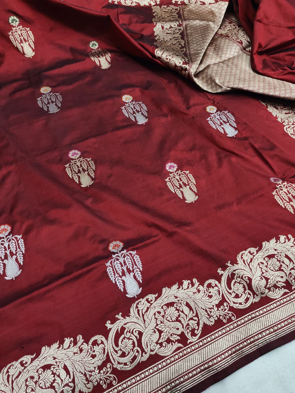 Pure Katan Silk Kadhwa Buta Banarasi Saree | Sona Rupa Zari & Tilfi Minakari | Maroon